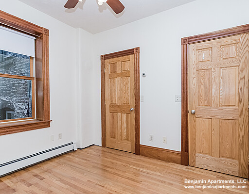 978 Myrtle St, Beacon Hill