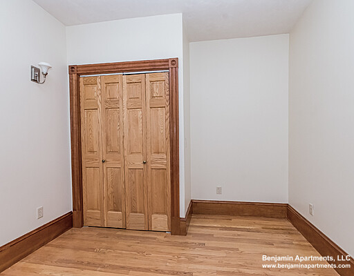 978 Myrtle St, Beacon Hill