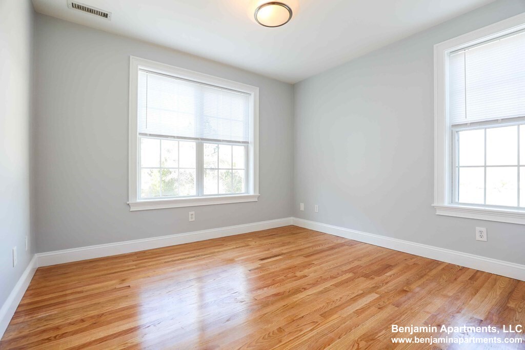 15 Vineland St, Brighton