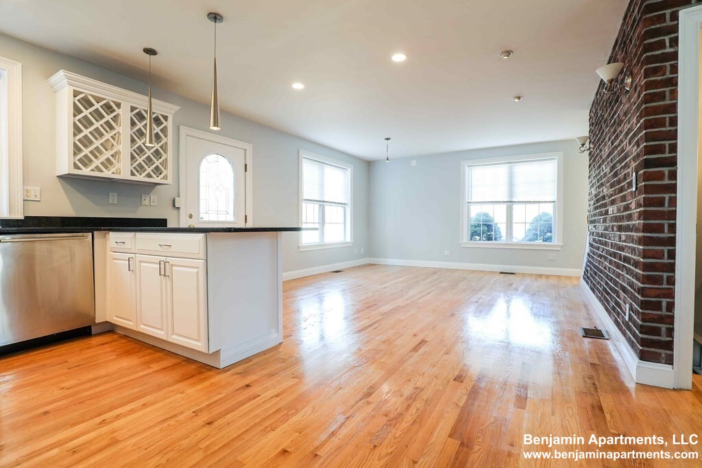 15 Vineland St, Brighton