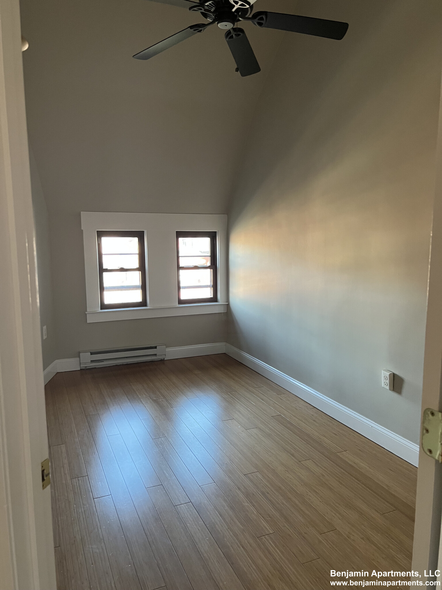 250 Newbury St, Back Bay