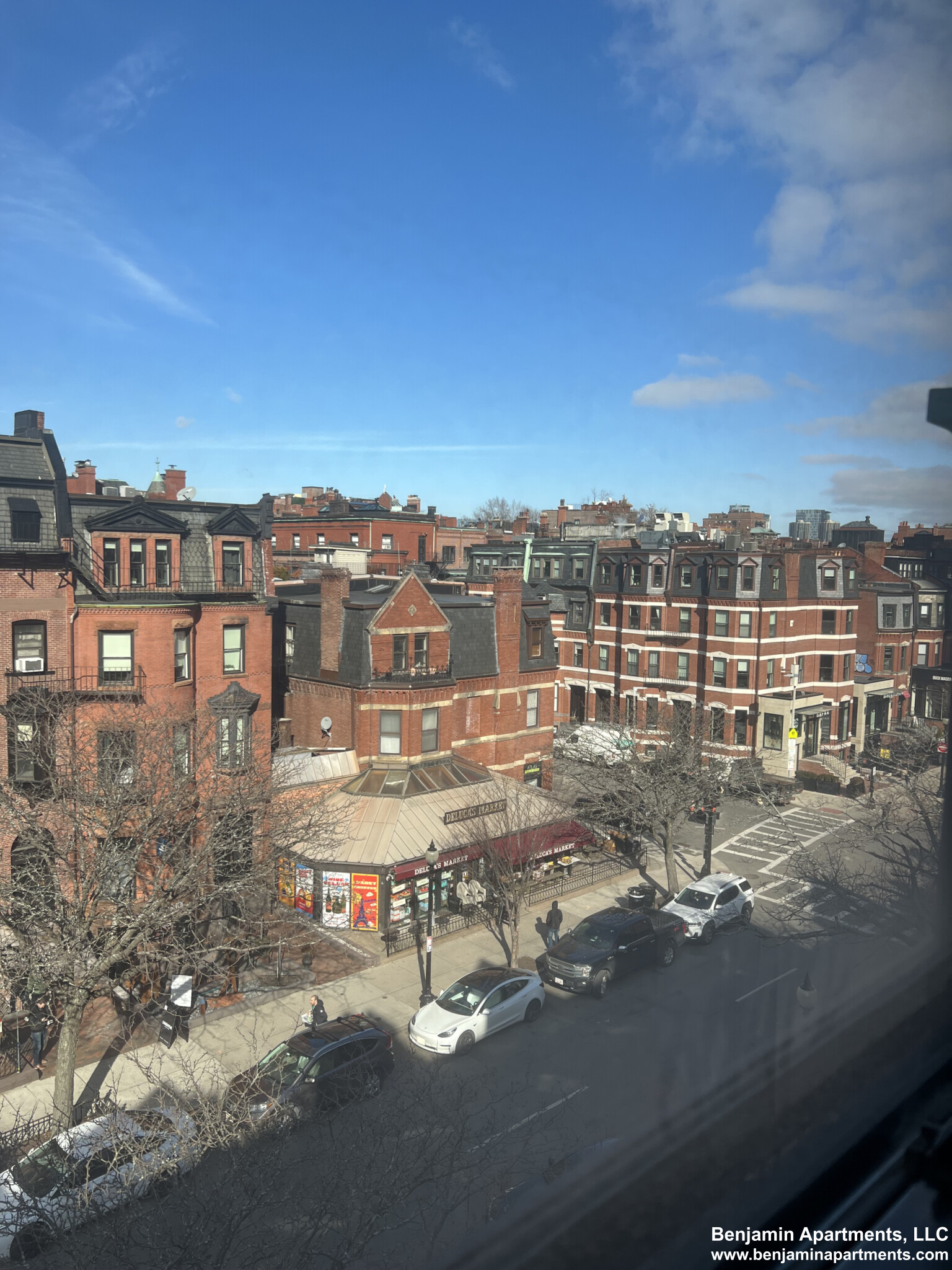 250 Newbury St, Back Bay