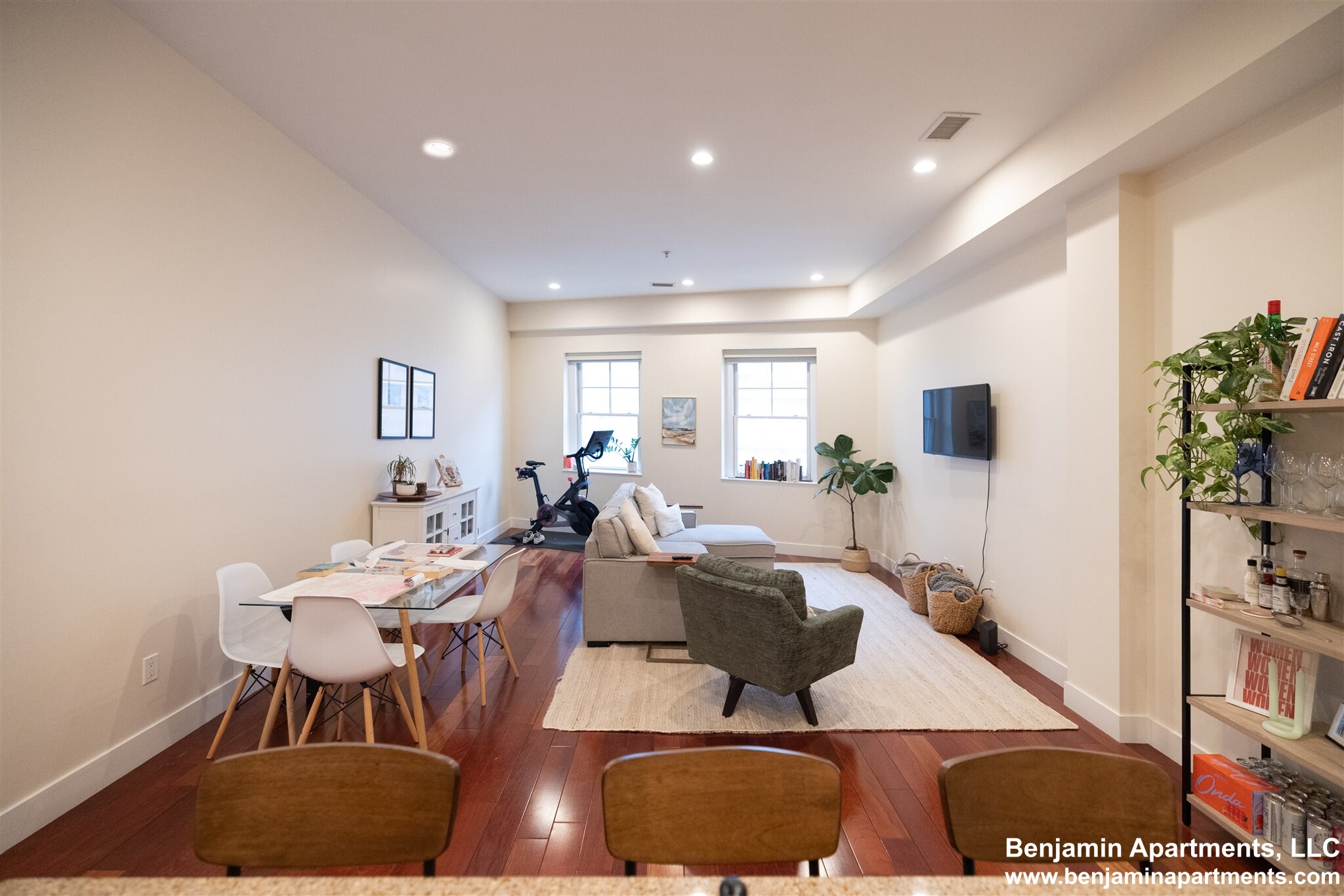 520 Harrison Ave, South End