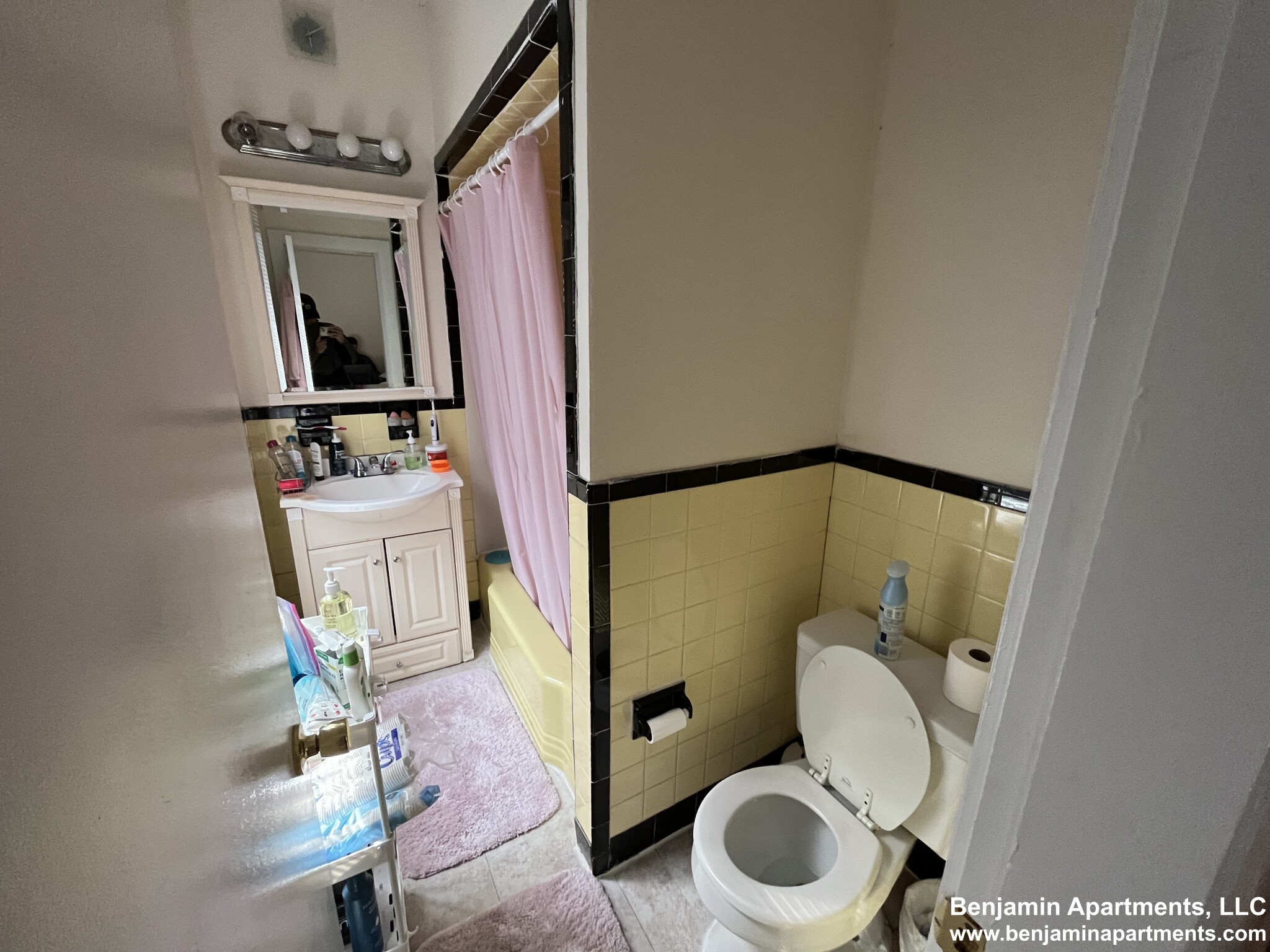 1063 Beacon St, Longwood