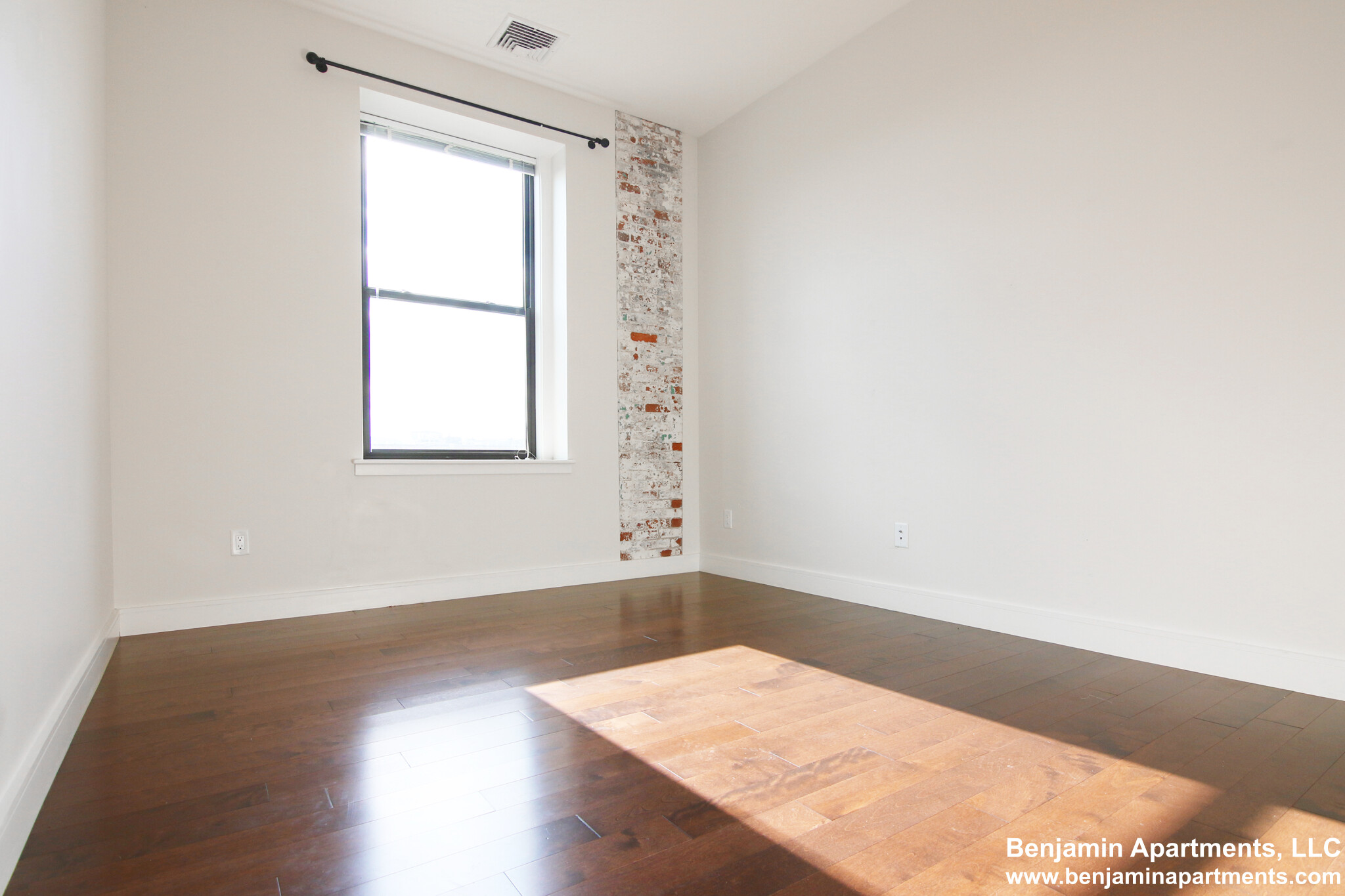 460 Harrison Ave, South End