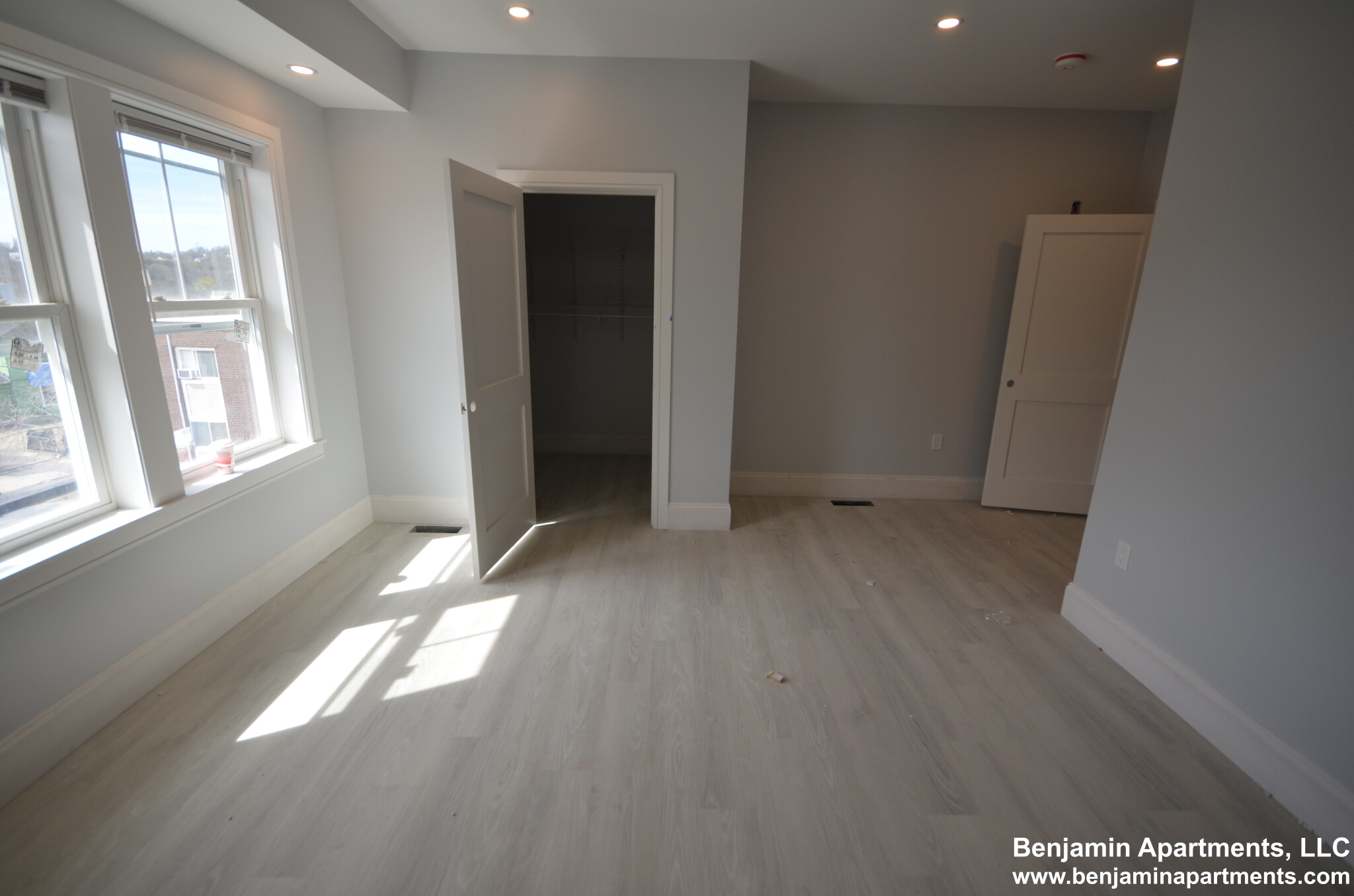 2 Oakland St, Brighton