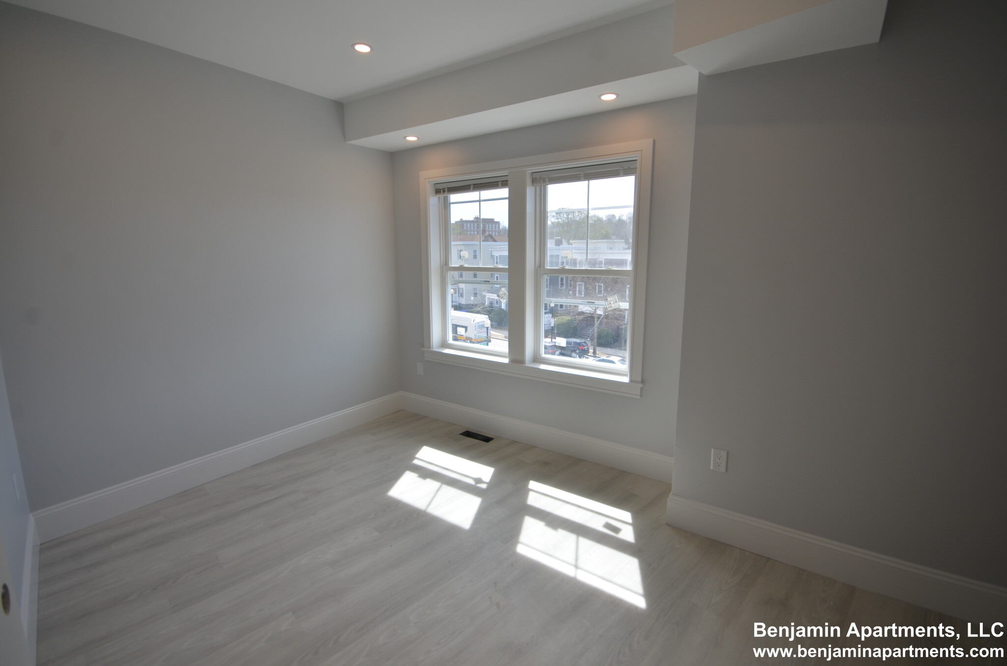 2 Oakland St, Brighton