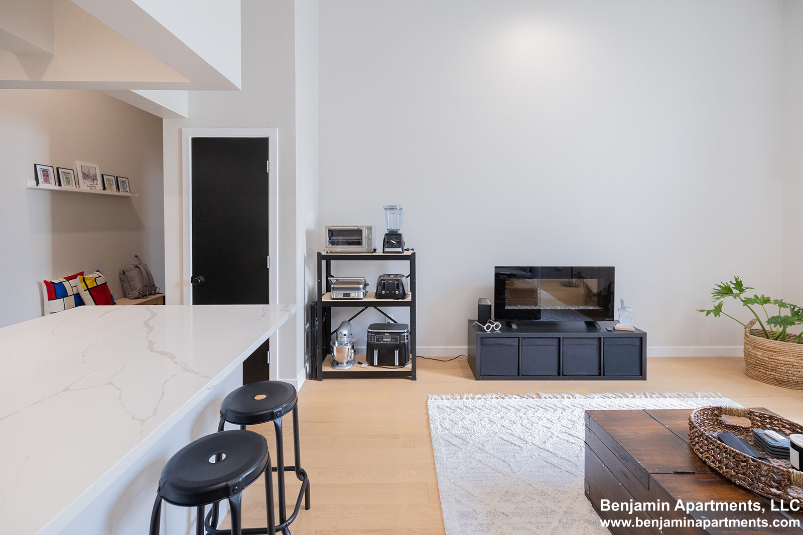 1661 Washington St, South End