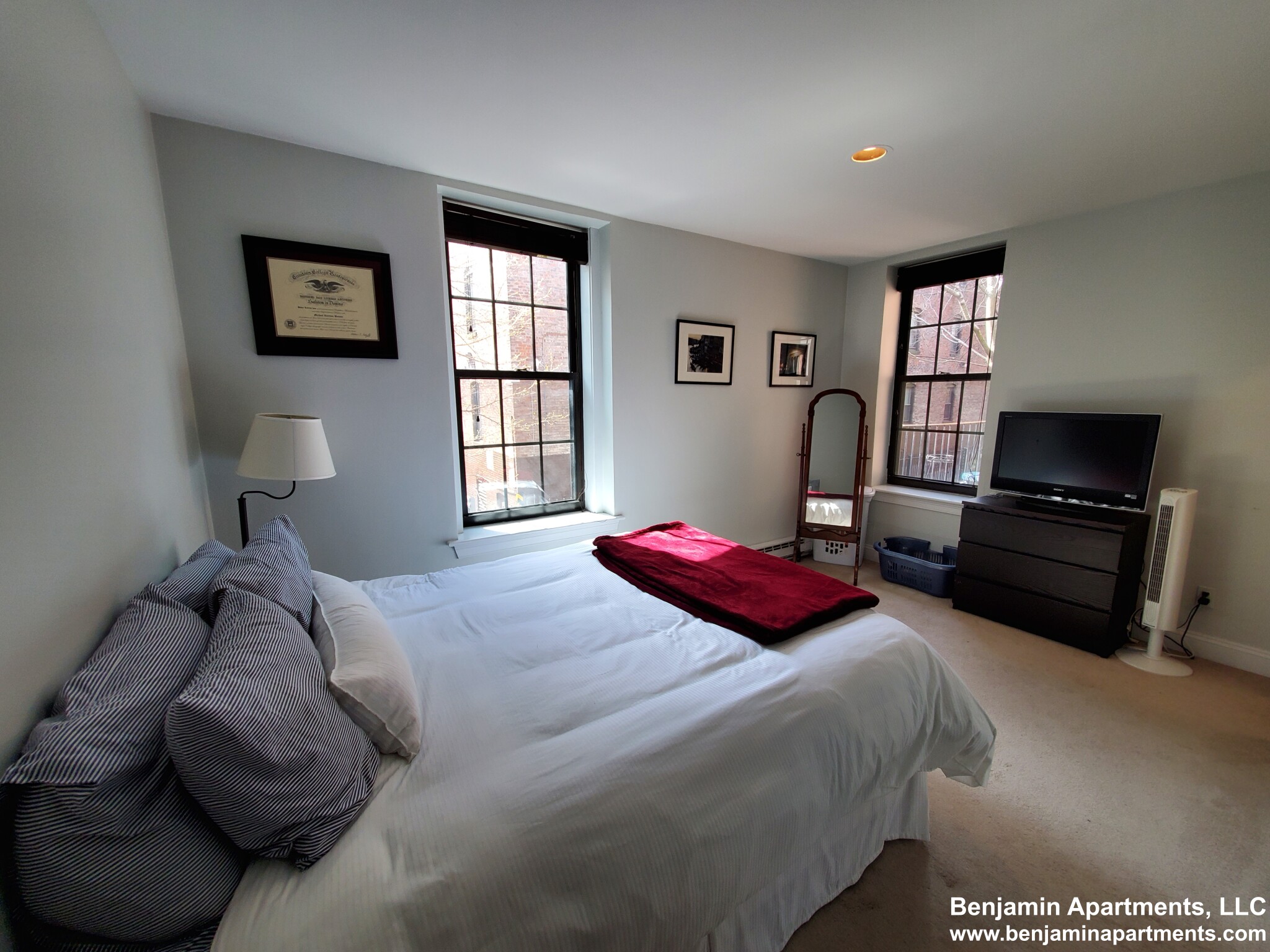 166 Saint Botolph St, South End