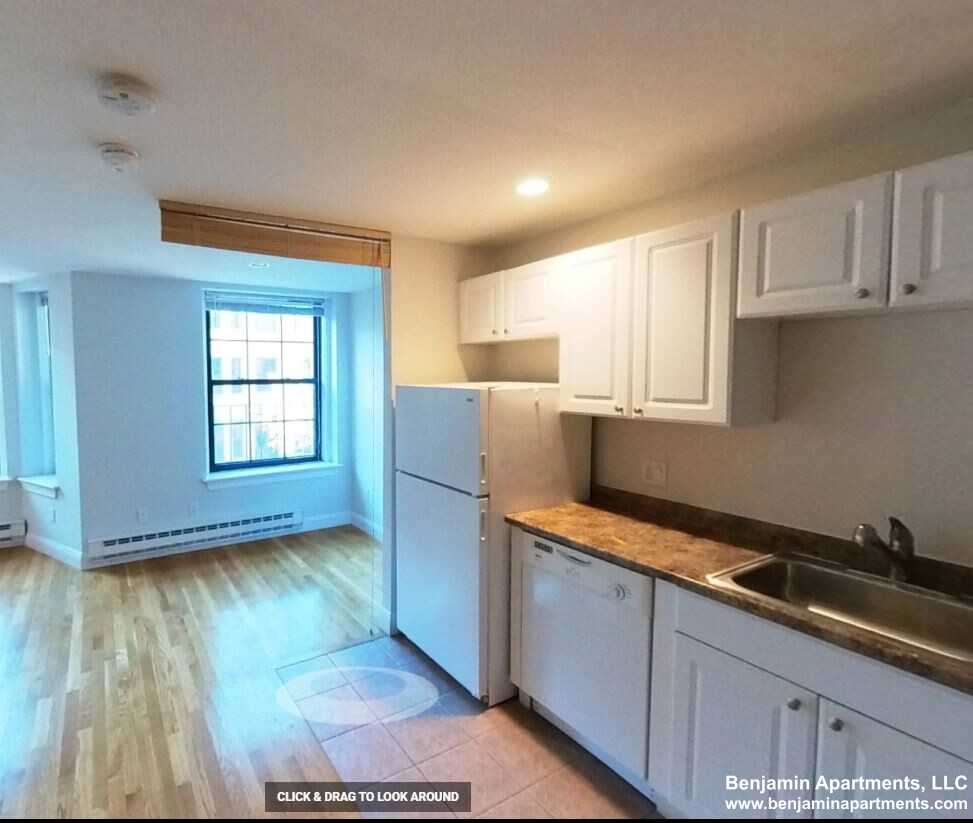 166 Saint Botolph St, South End