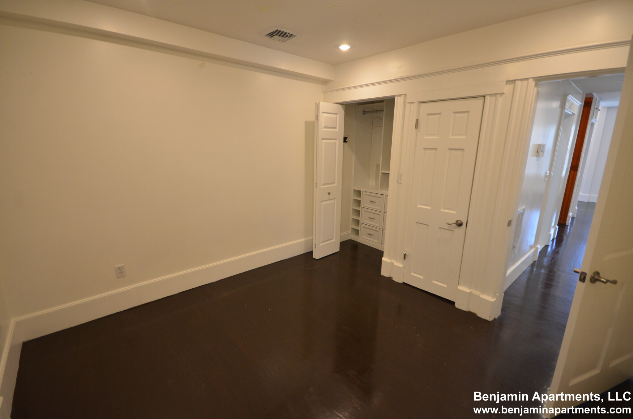 40 Cameron St, Brookline Village