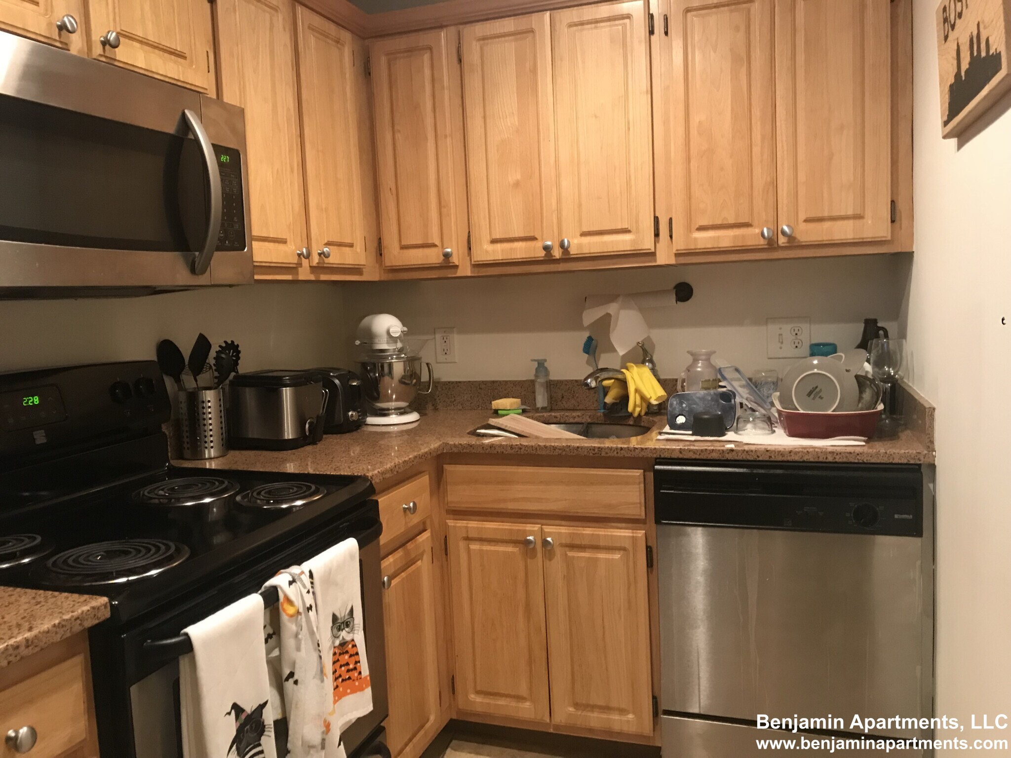 1322 Commonwealth Ave, Allston