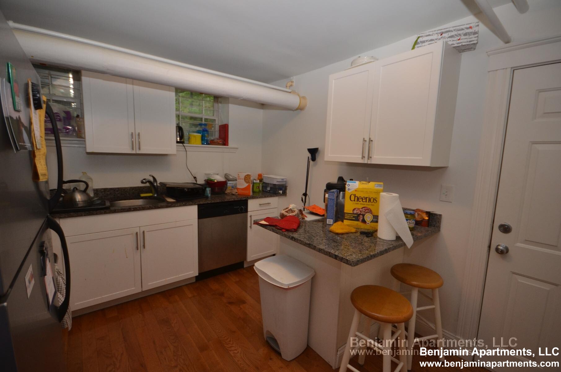 6 Camelot Ct, Allston