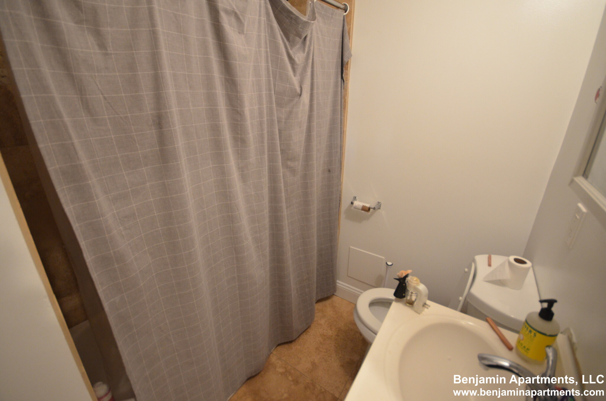 1322 Commonwealth Ave, Allston