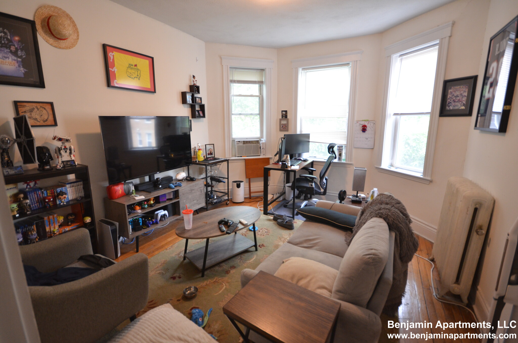 6 Camelot Ct, Allston