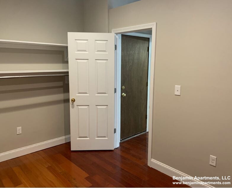 250 Newbury, Back Bay