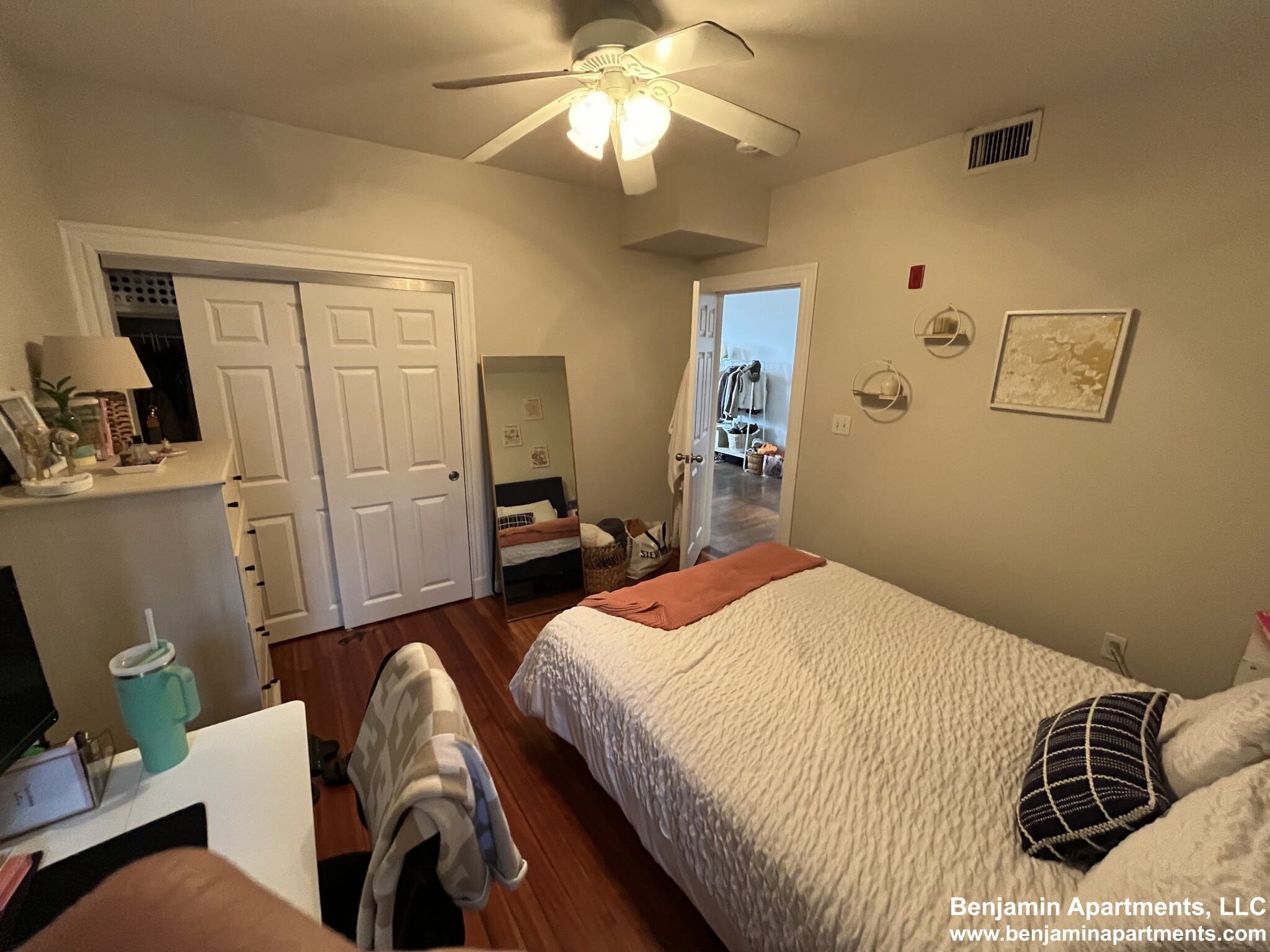 1942 Beacon St, Brighton