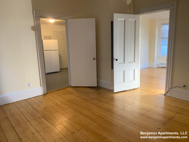 547 Broadway, South Medford