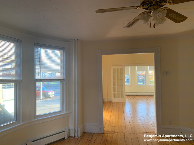 547 Broadway, South Medford