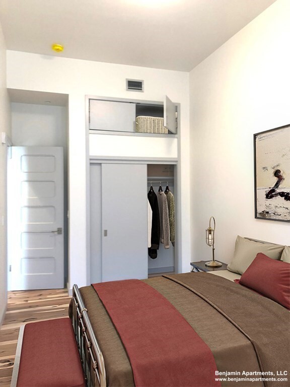 163 Newbury St, Back Bay