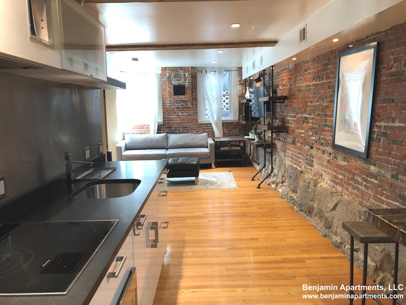 19 Branch St, Beacon Hill