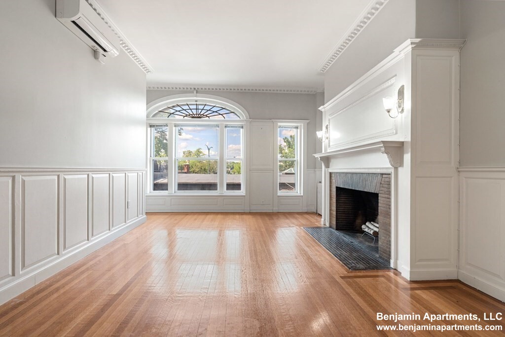 470 Beacon St, Back Bay