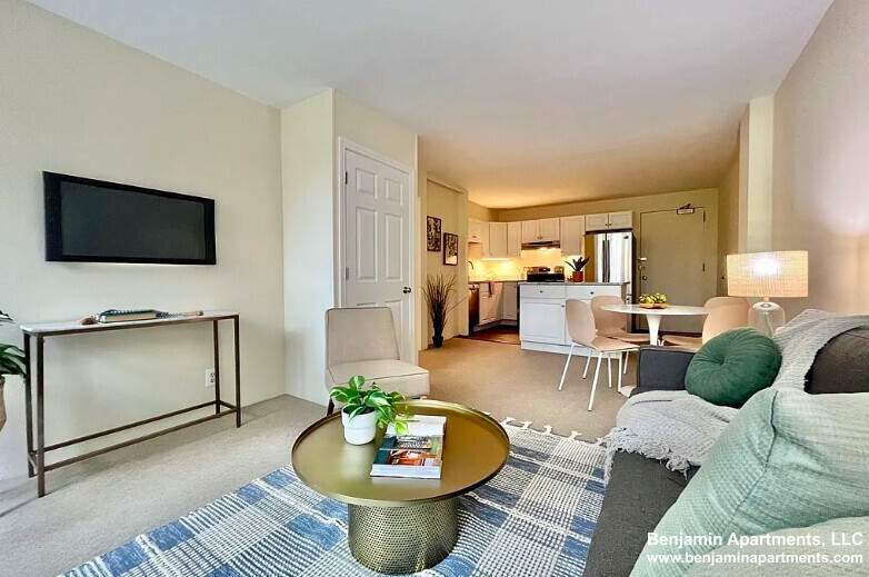 26 Concord Ave, Harvard Square