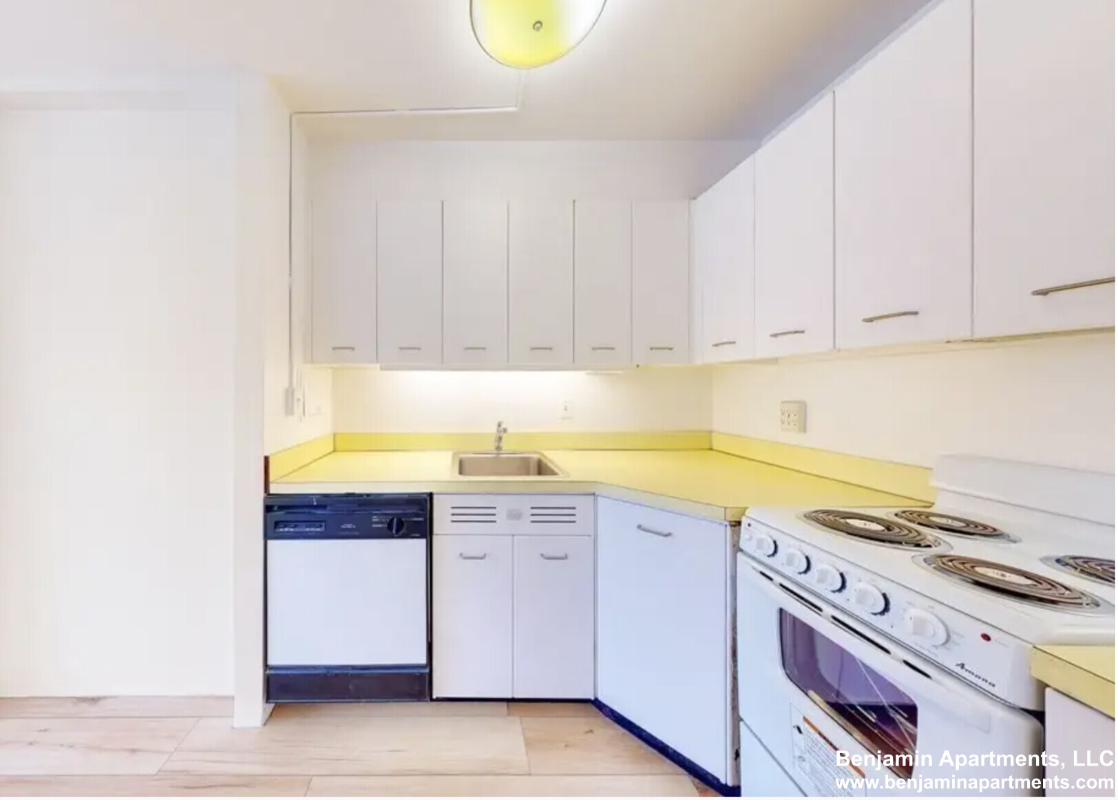 29 Concord Ave, Harvard Square