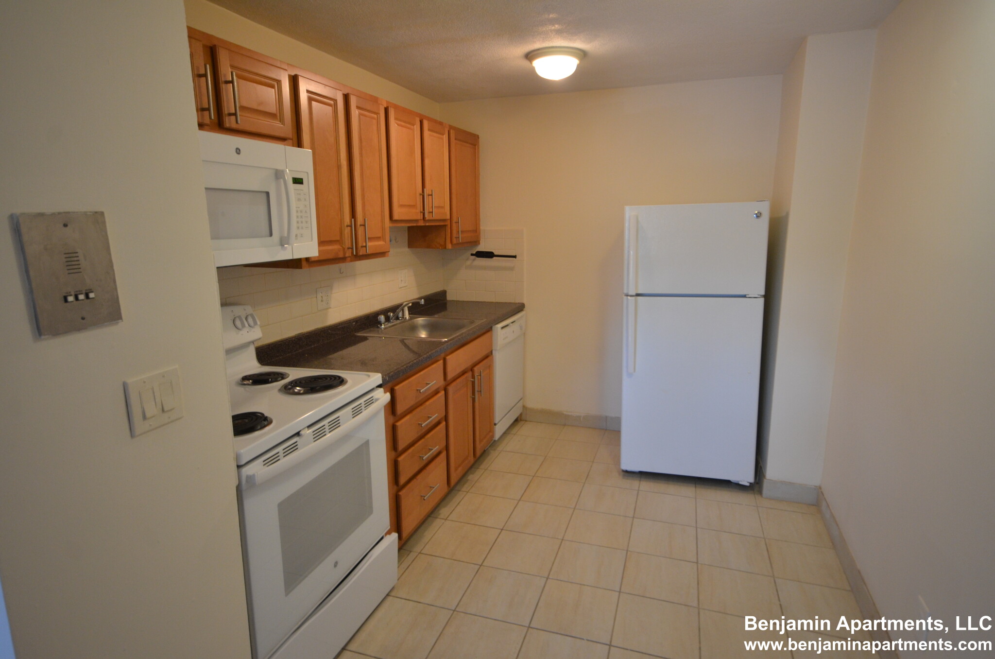 88 Gardner St, Allston