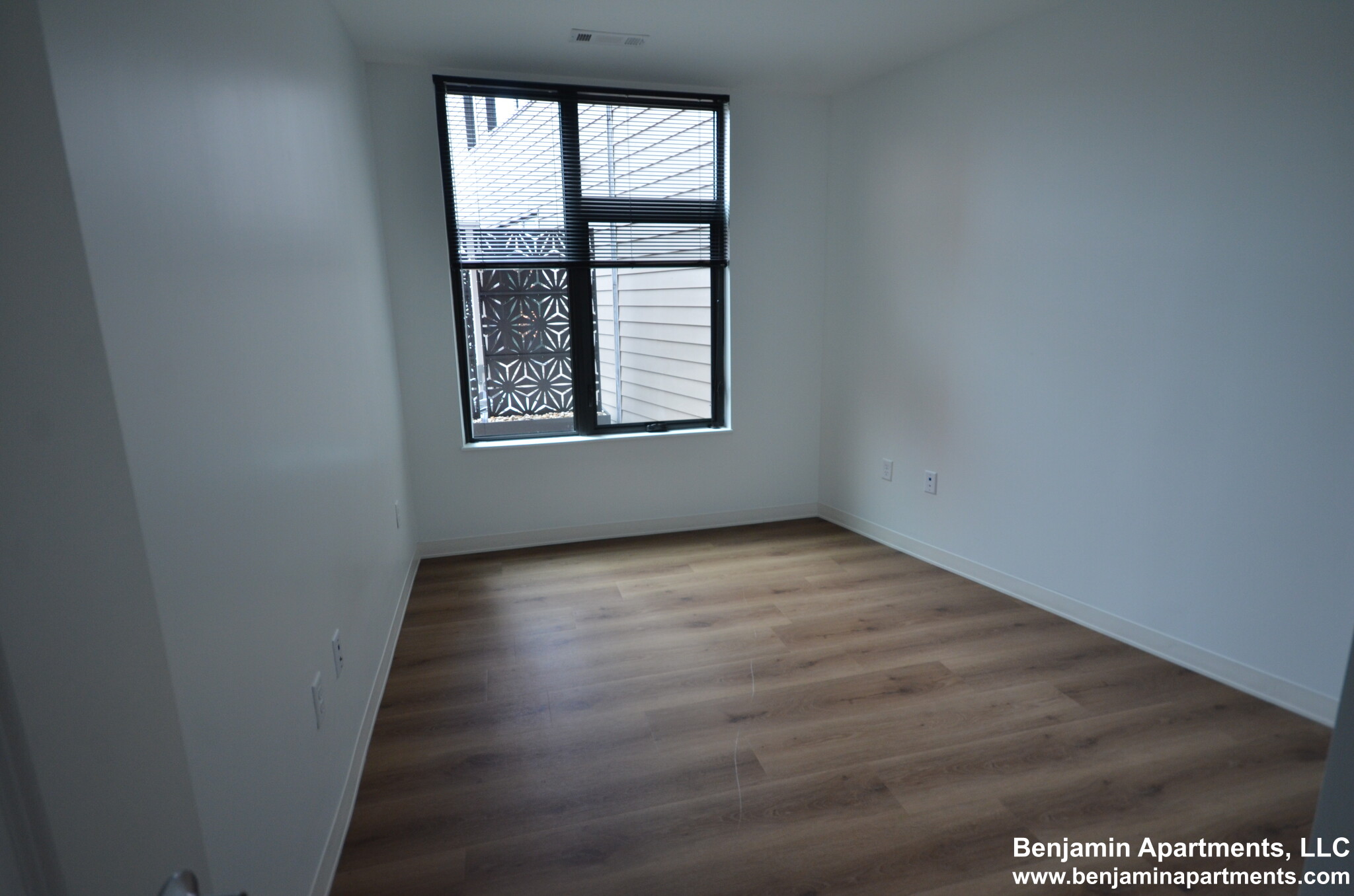 89 Brighton Ave, Allston