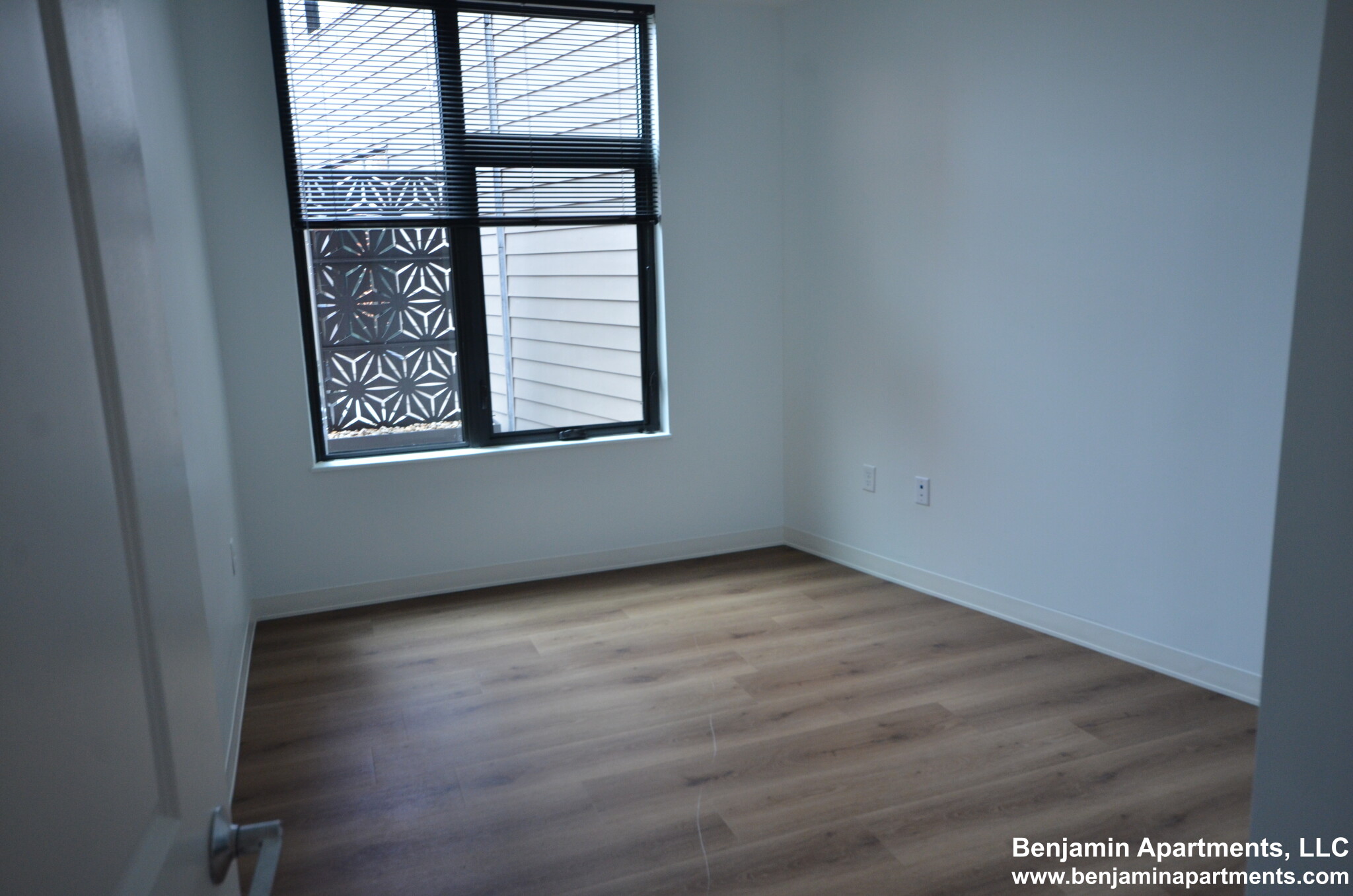 89 Brighton Ave, Allston