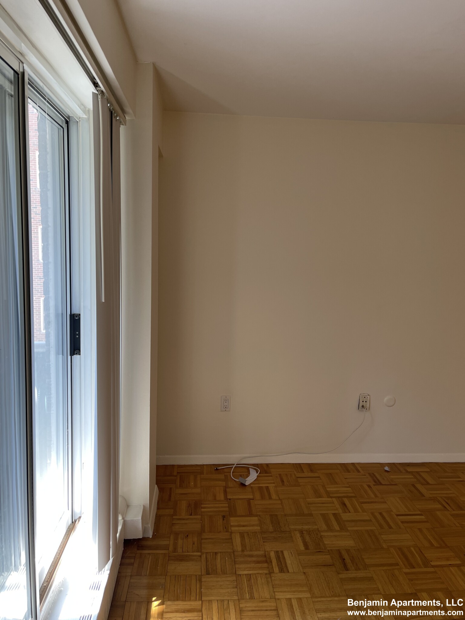 185 Freeman St, Coolidge Corner