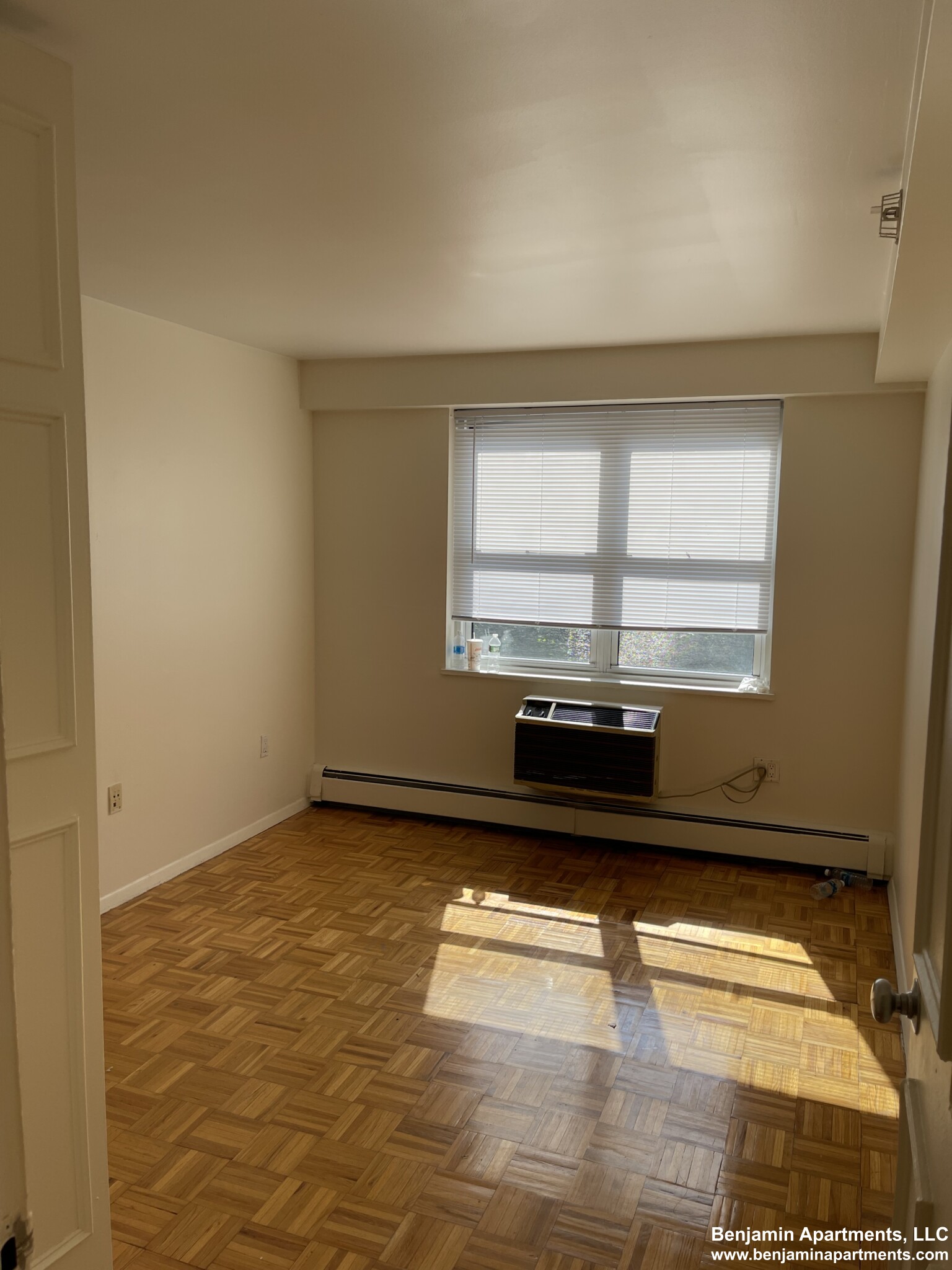 185 Freeman St, Coolidge Corner