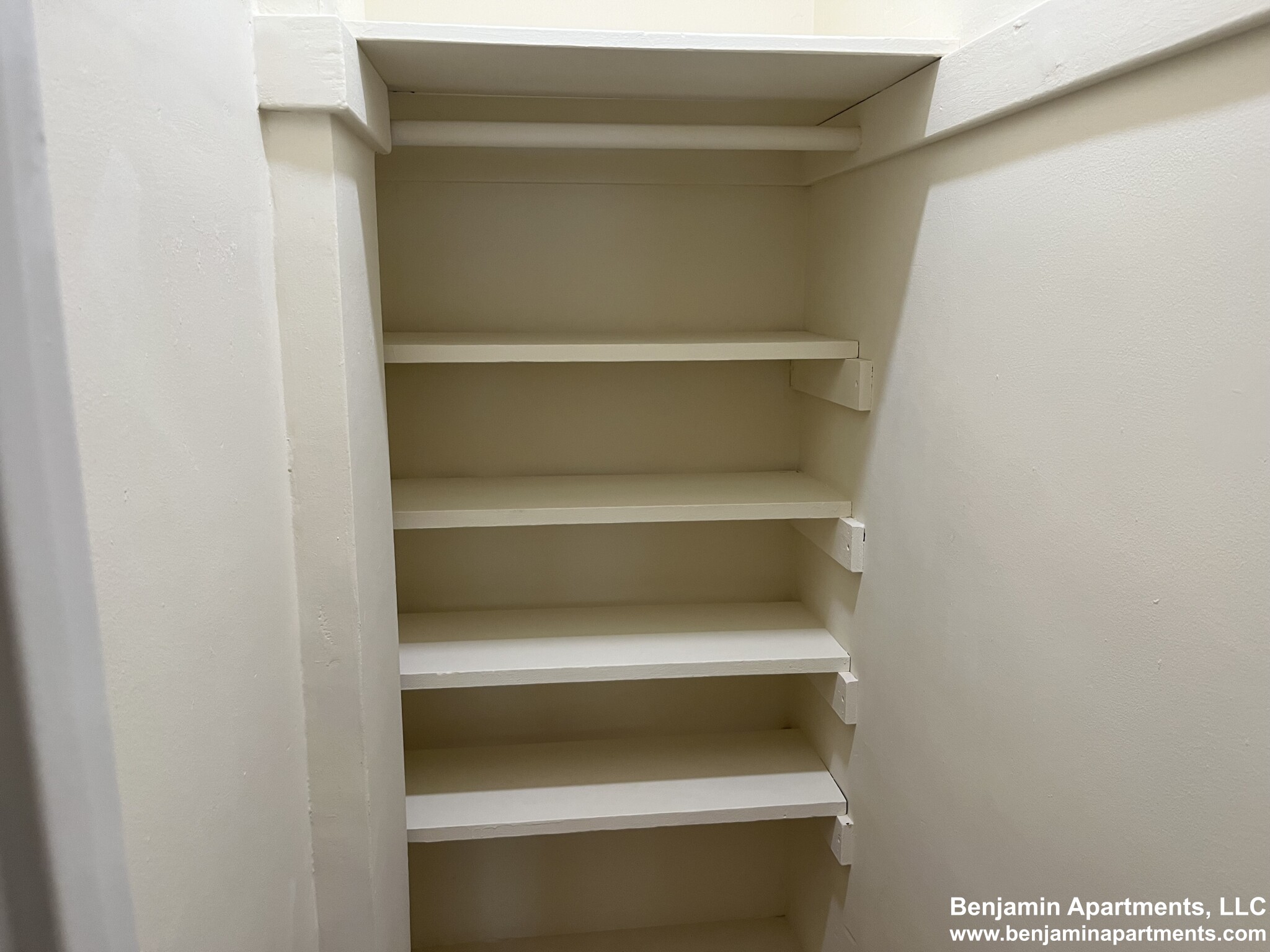 75 Kilsyth Rd, Brighton