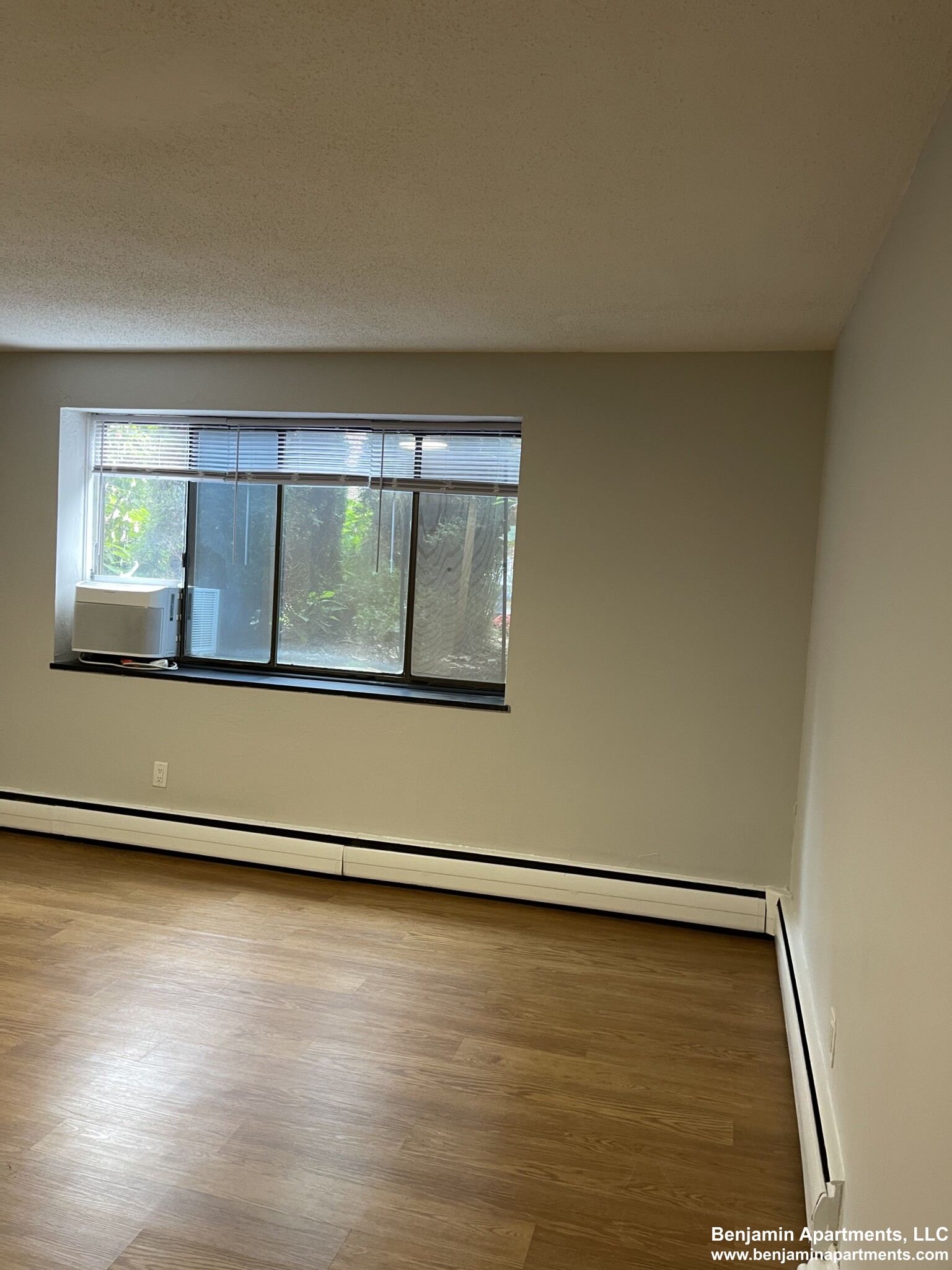 222 Babcock St, Coolidge Corner