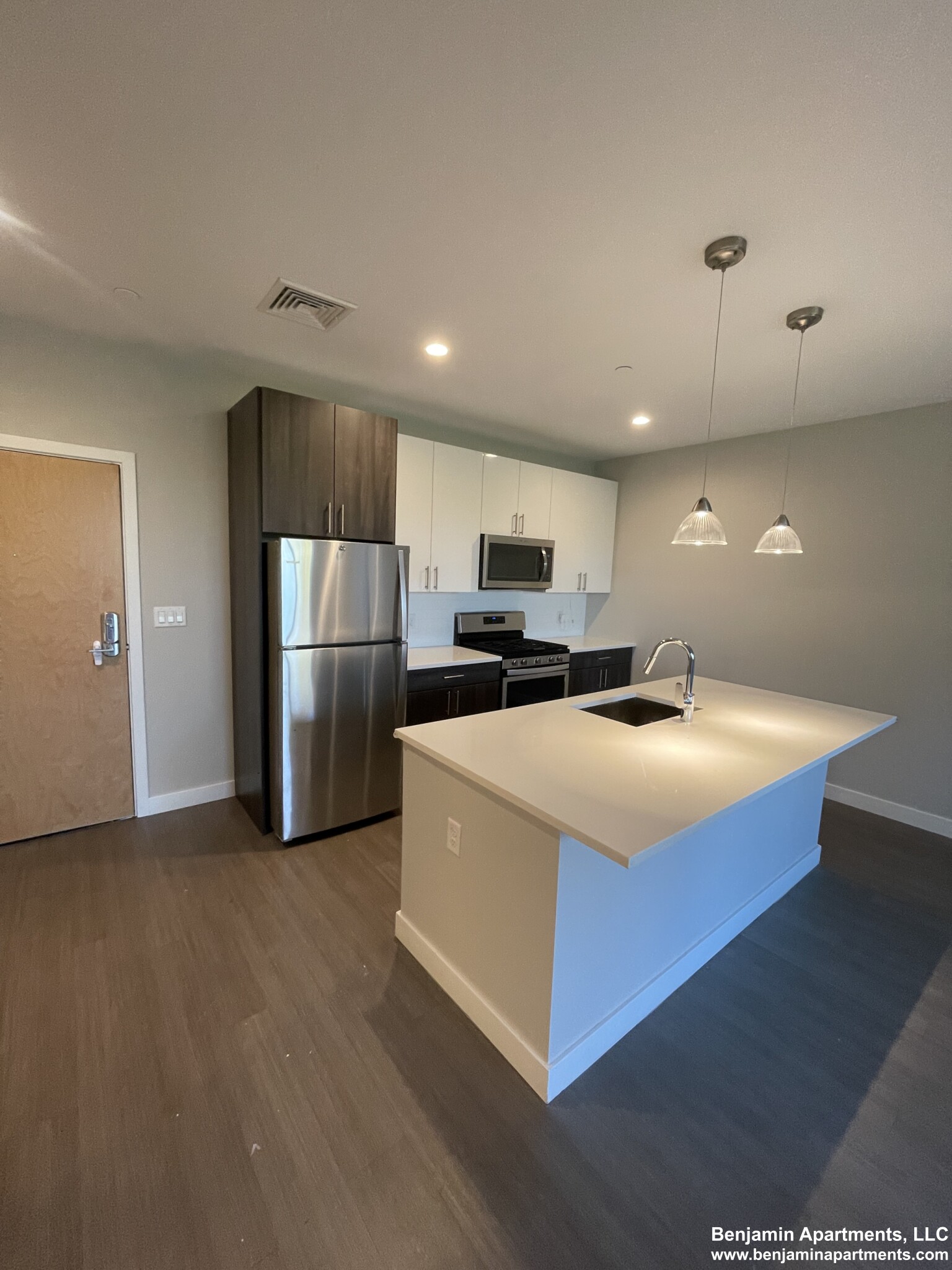 23 Bridge, Quincy Center