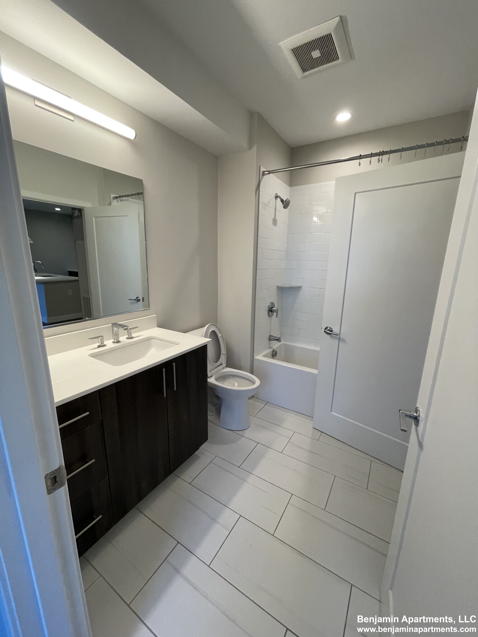 23 Bridge, Quincy Center