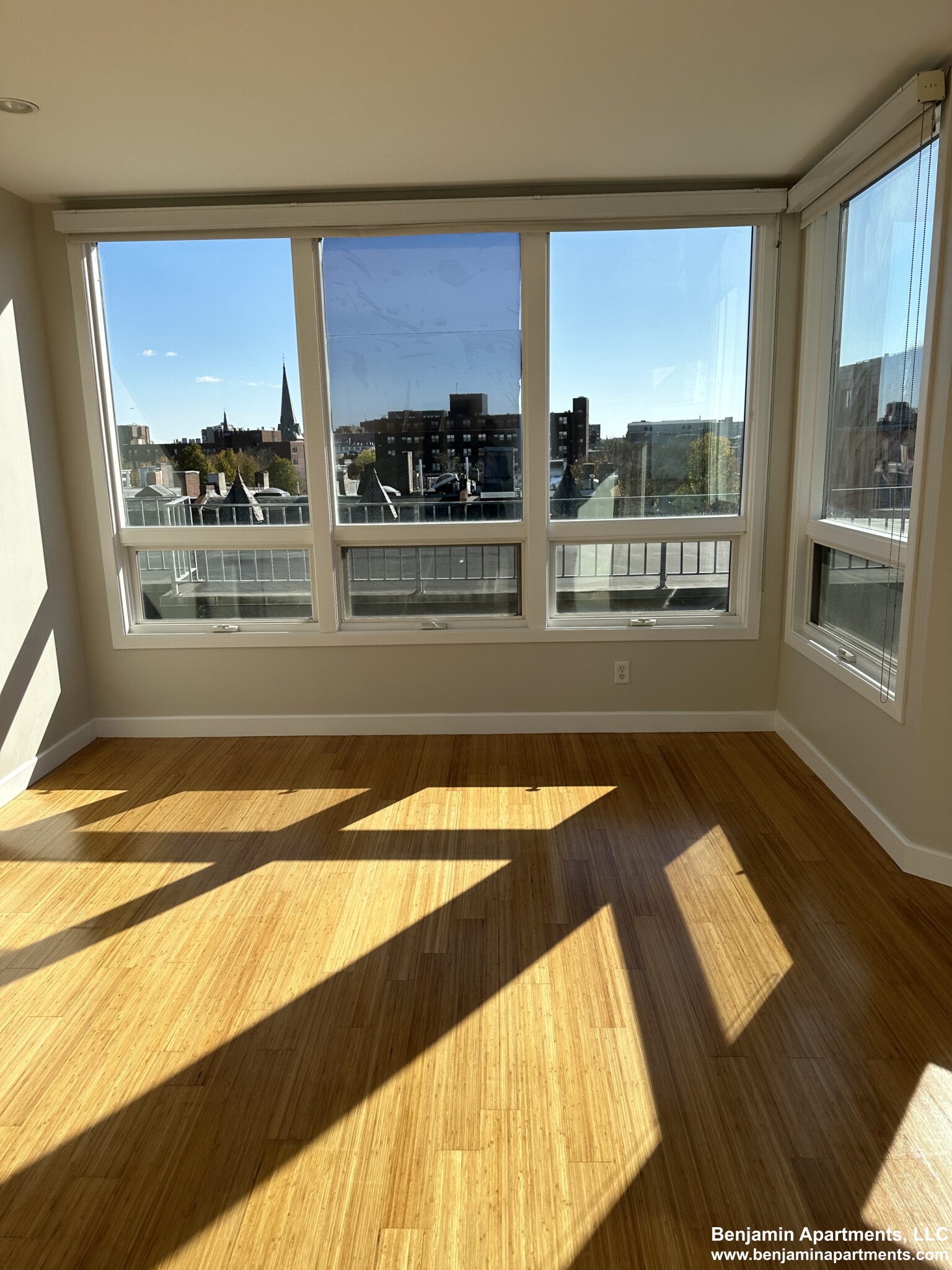 557 Columbus Ave, South End