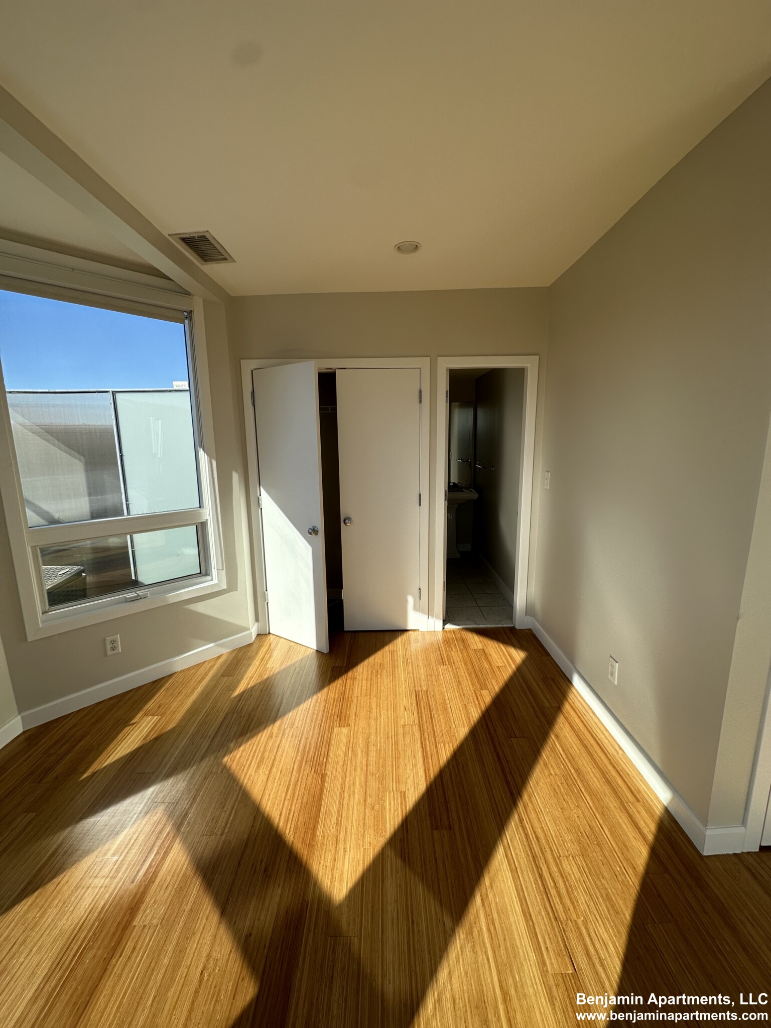 557 Columbus Ave, South End