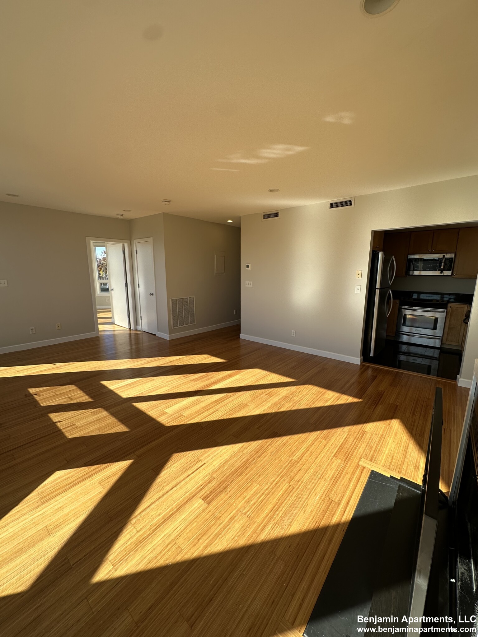 557 Columbus Ave, South End