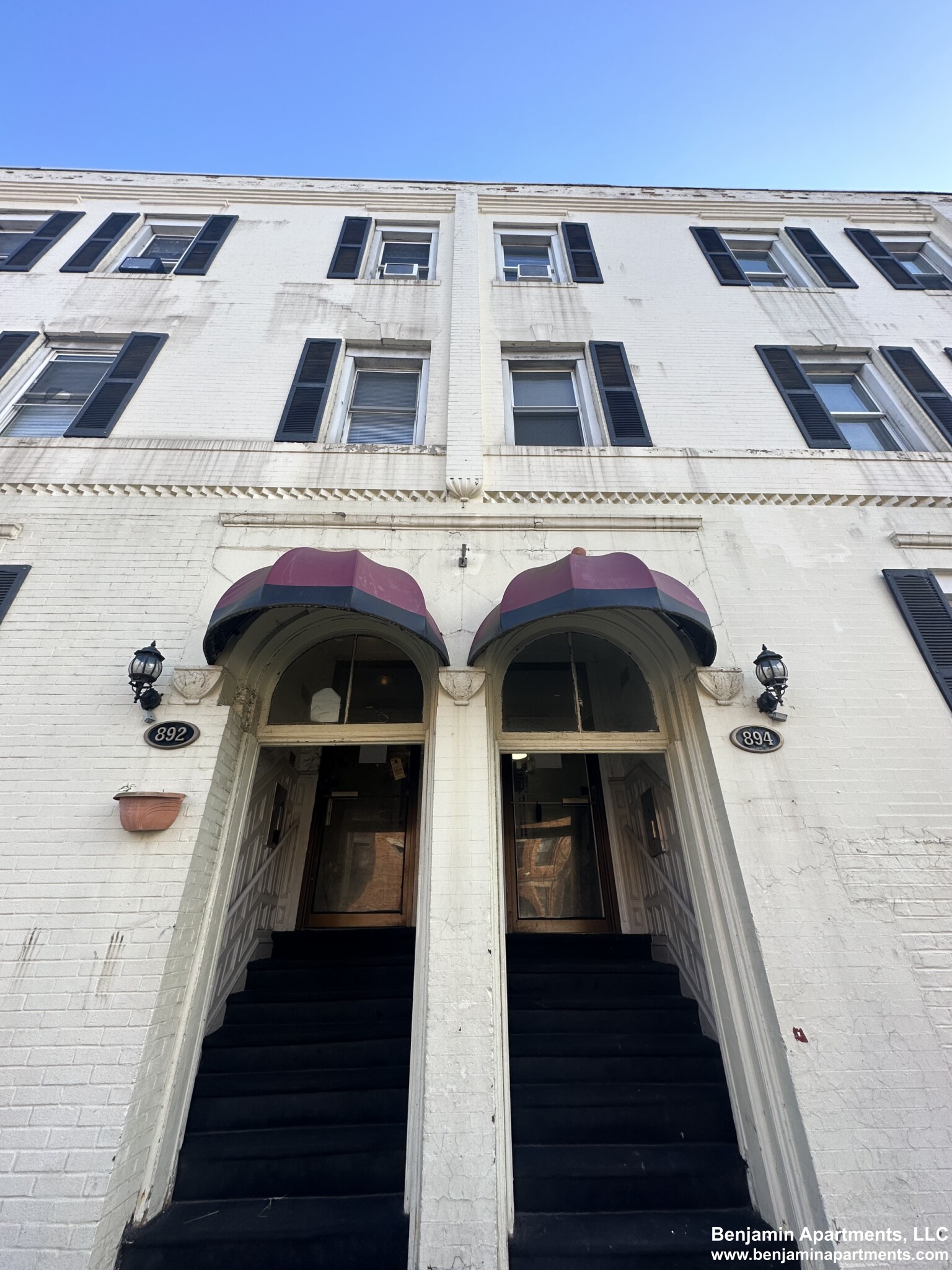 894 Huntington Ave, Mission Hill