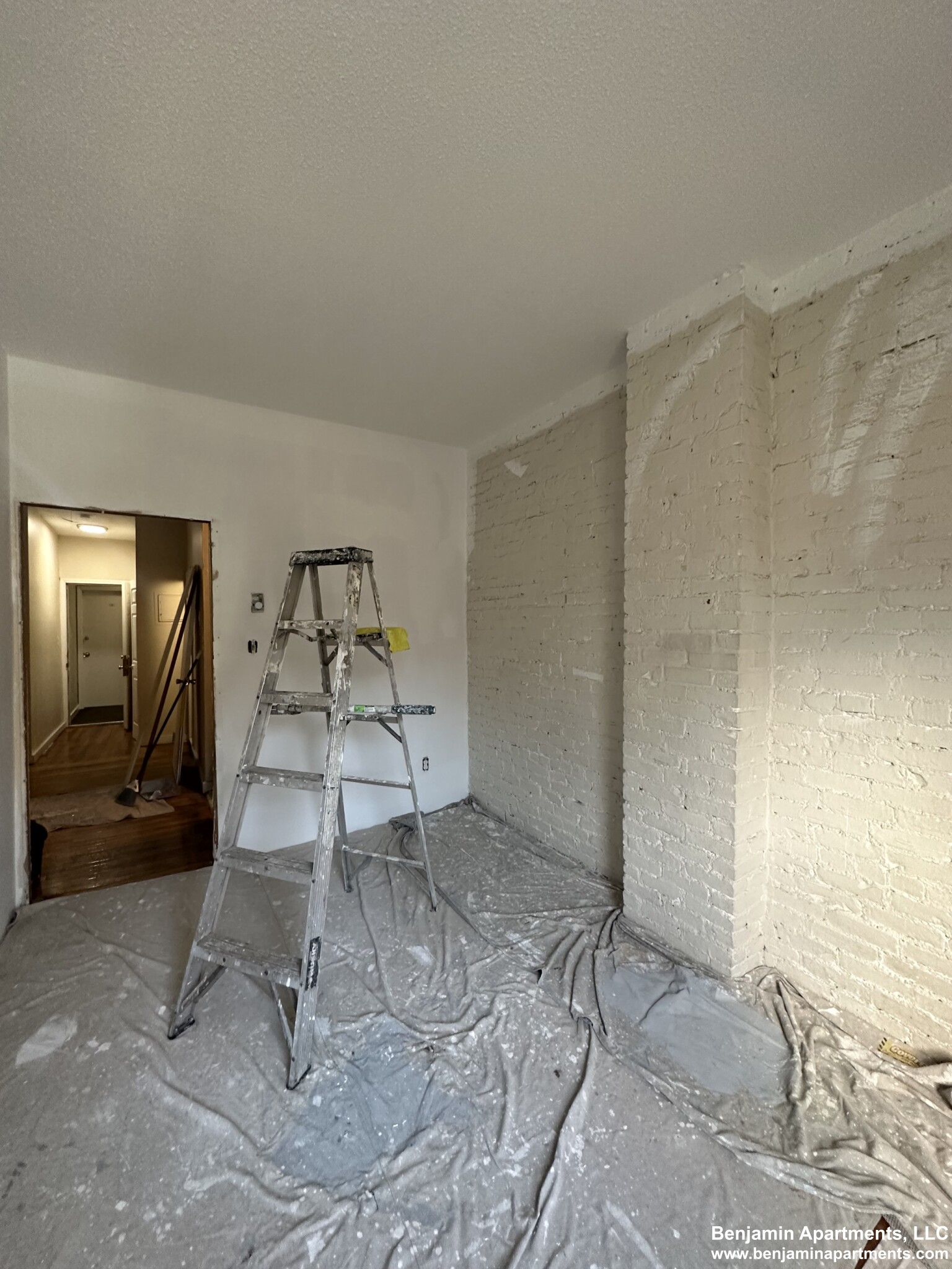 894 Huntington Ave, Mission Hill