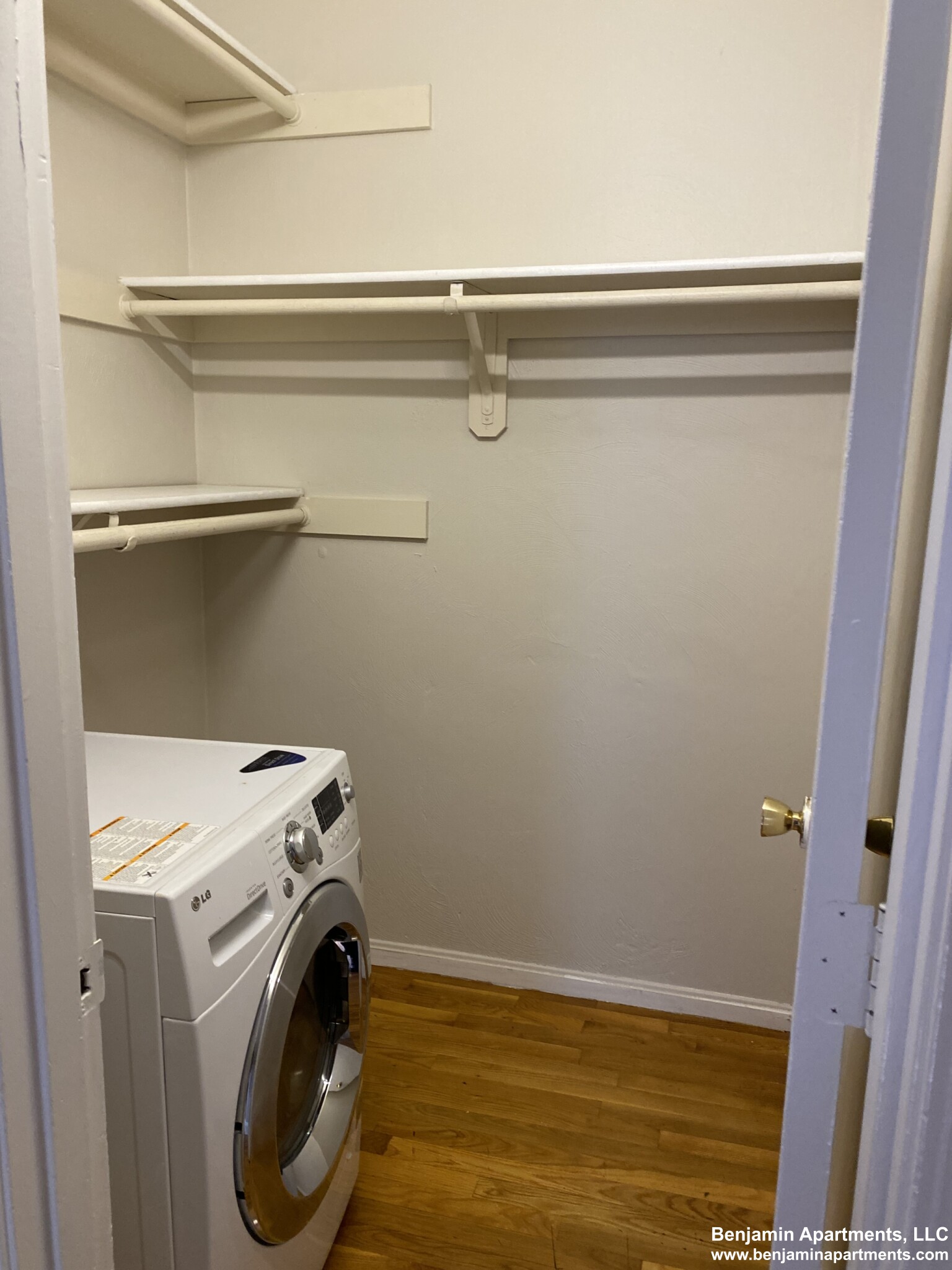 226 Newbury St, Back Bay