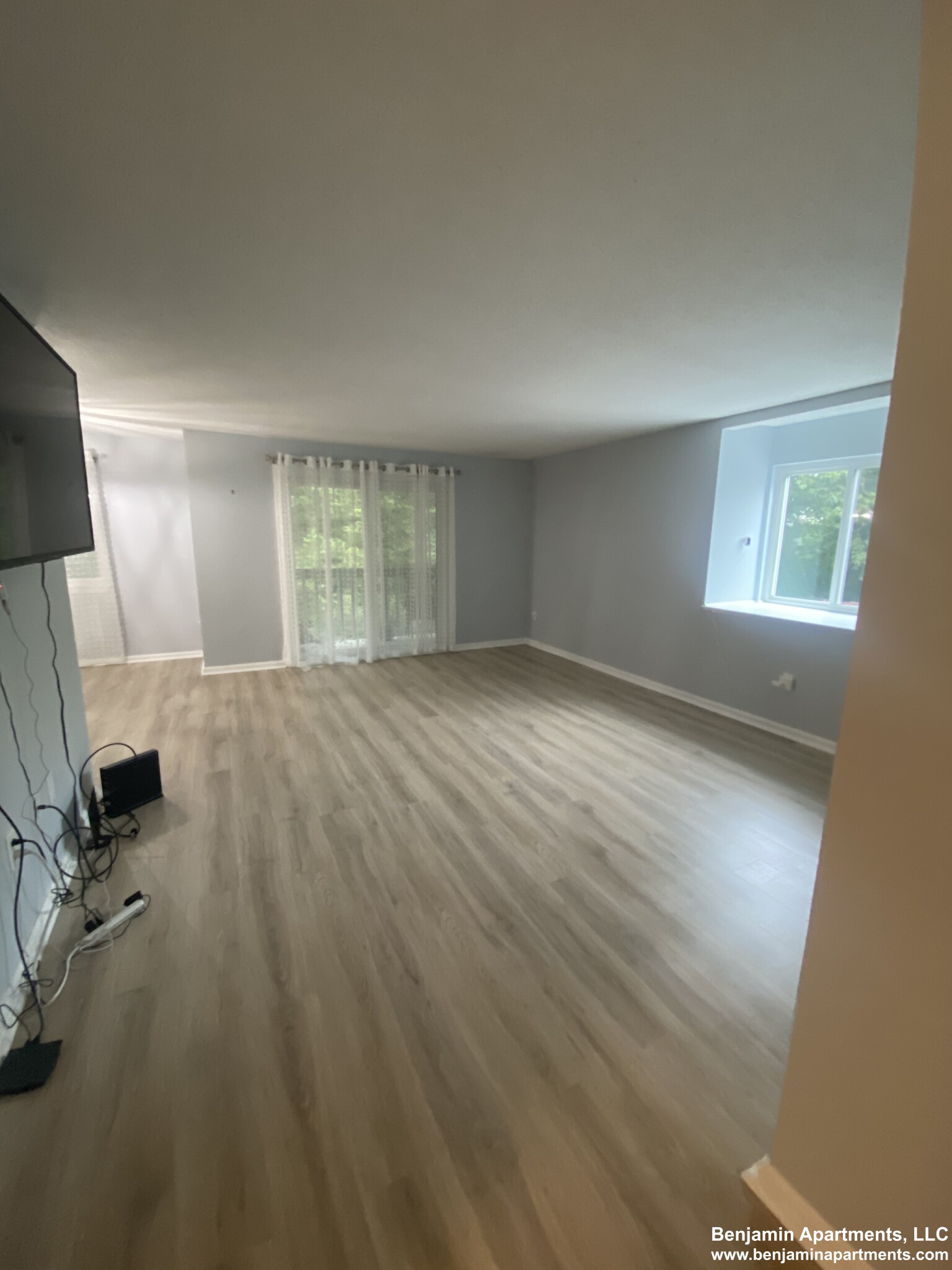 8 Beals Cove Rd, Hingham