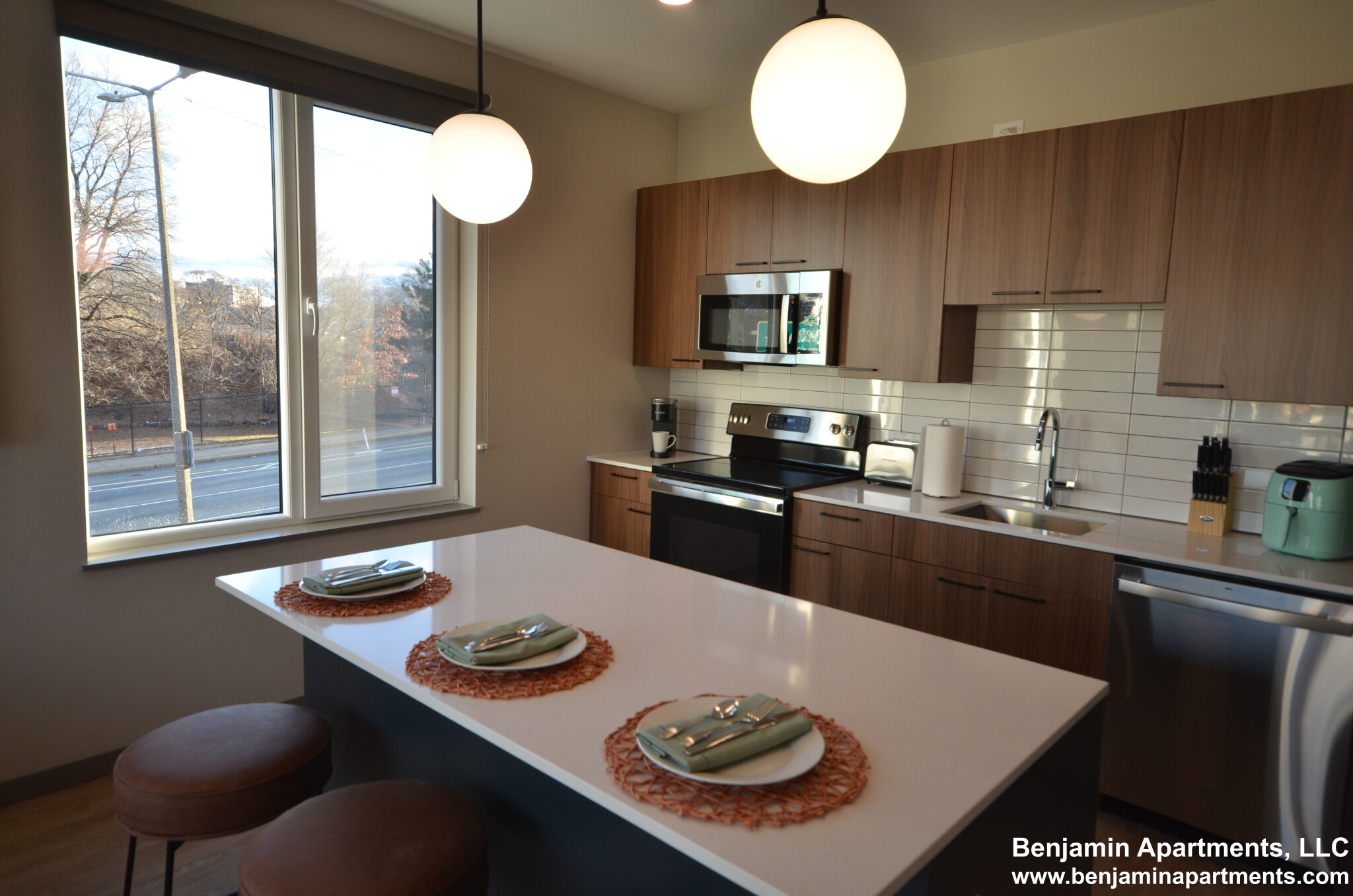 525 Lincoln St, Allston