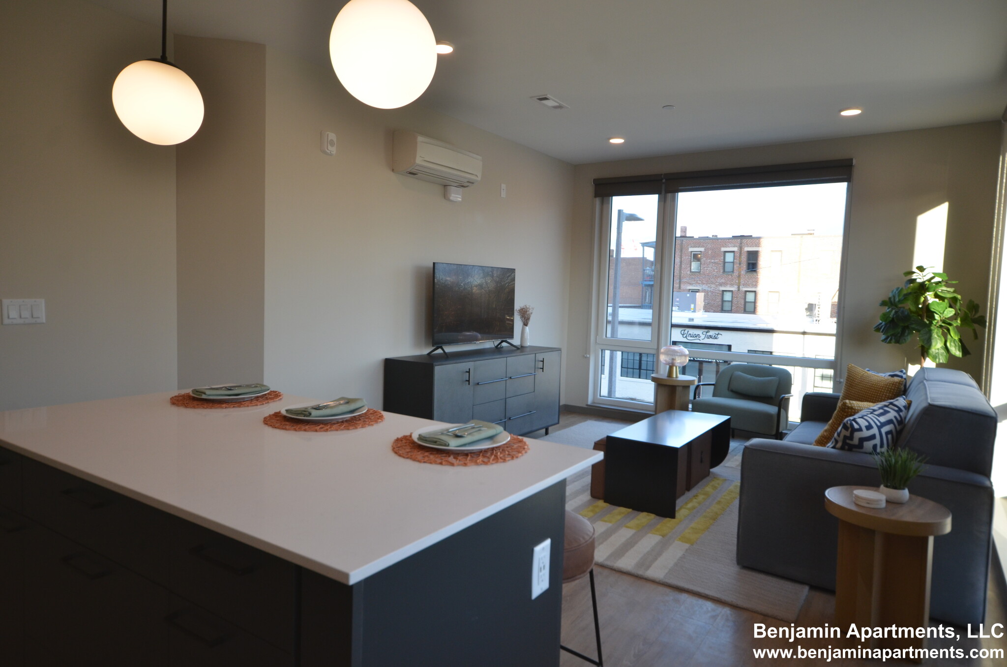 525 Lincoln St, Allston