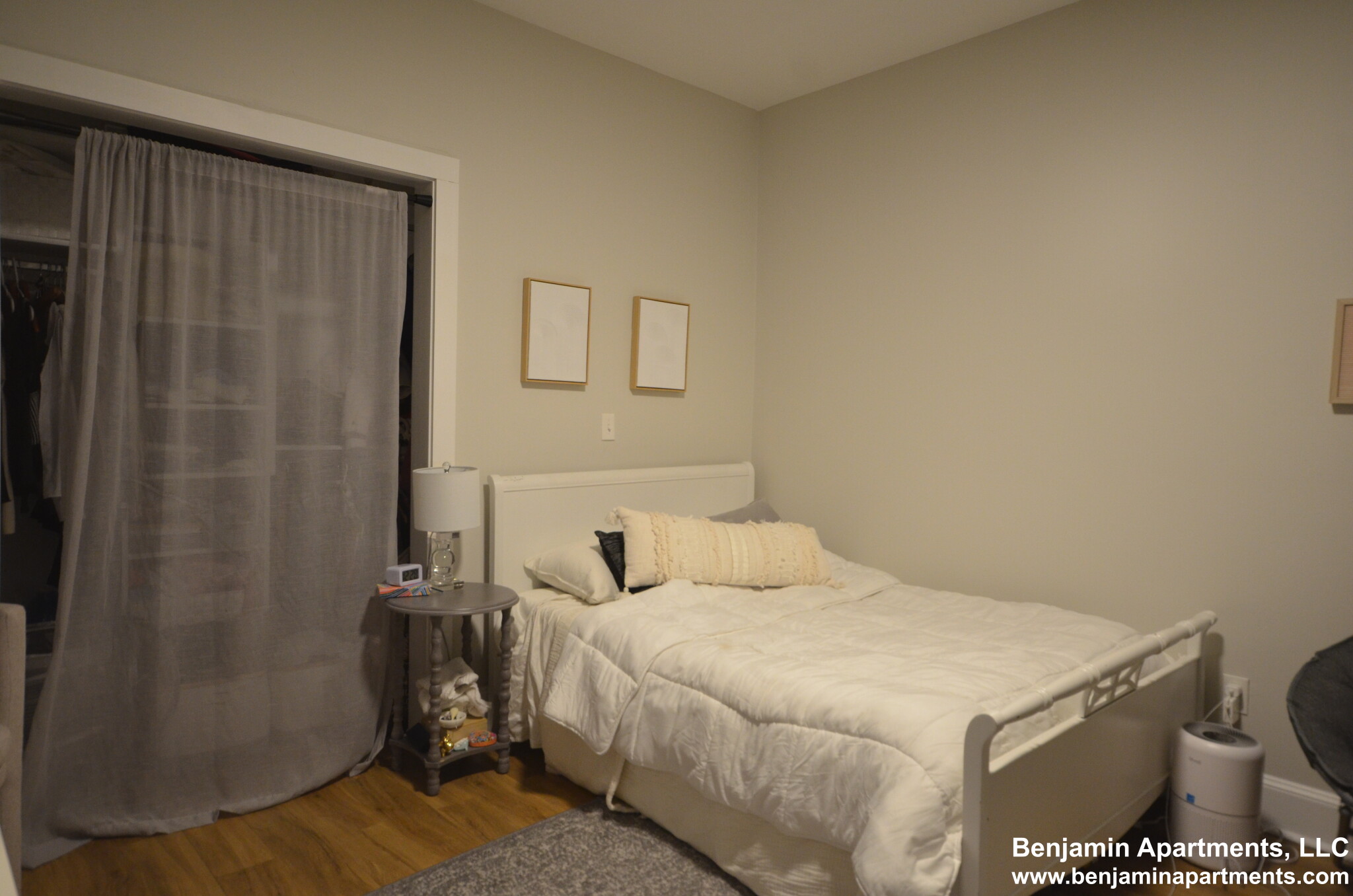 833 Beacon St, Fenway