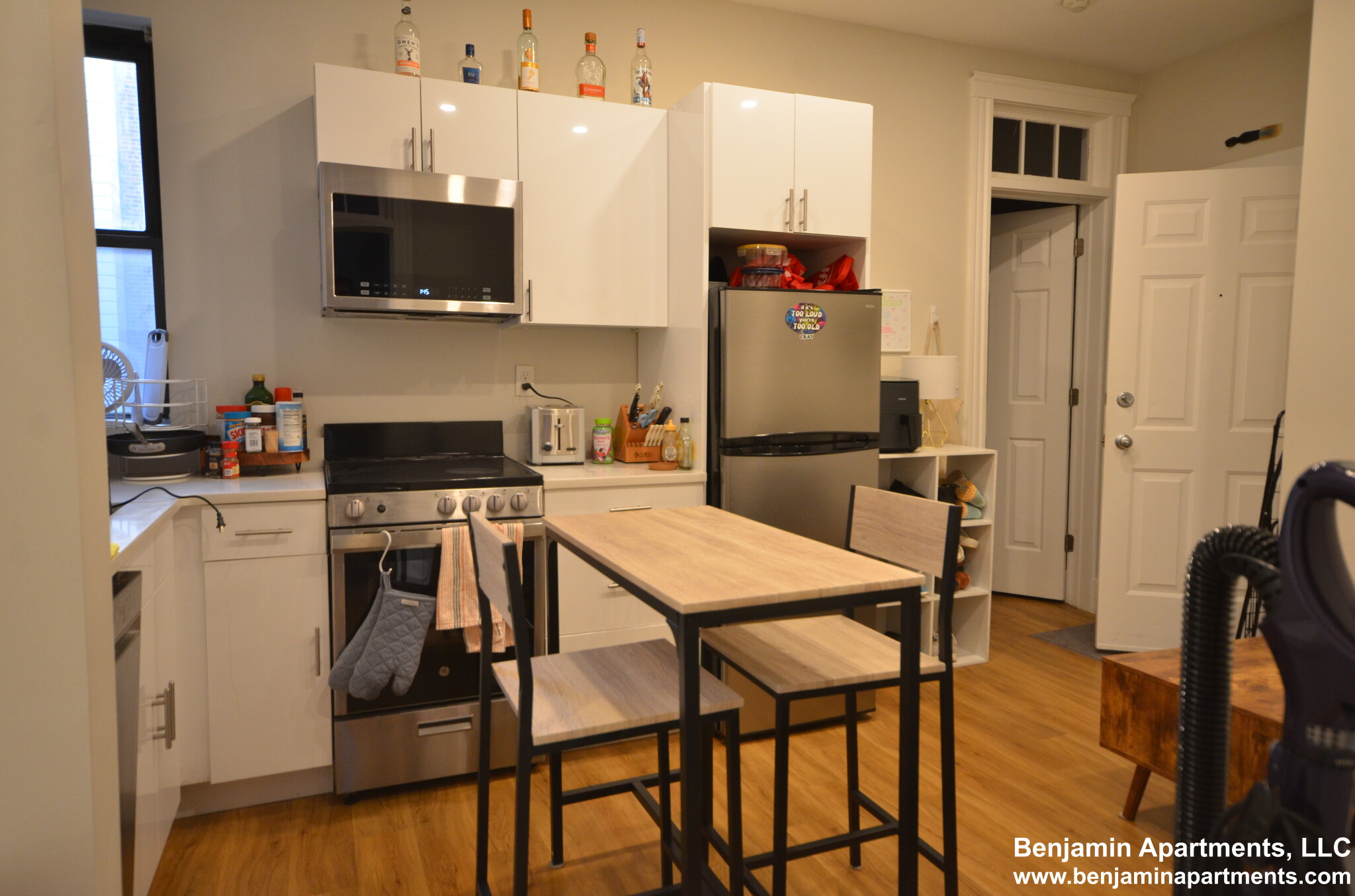 833 Beacon St, Fenway