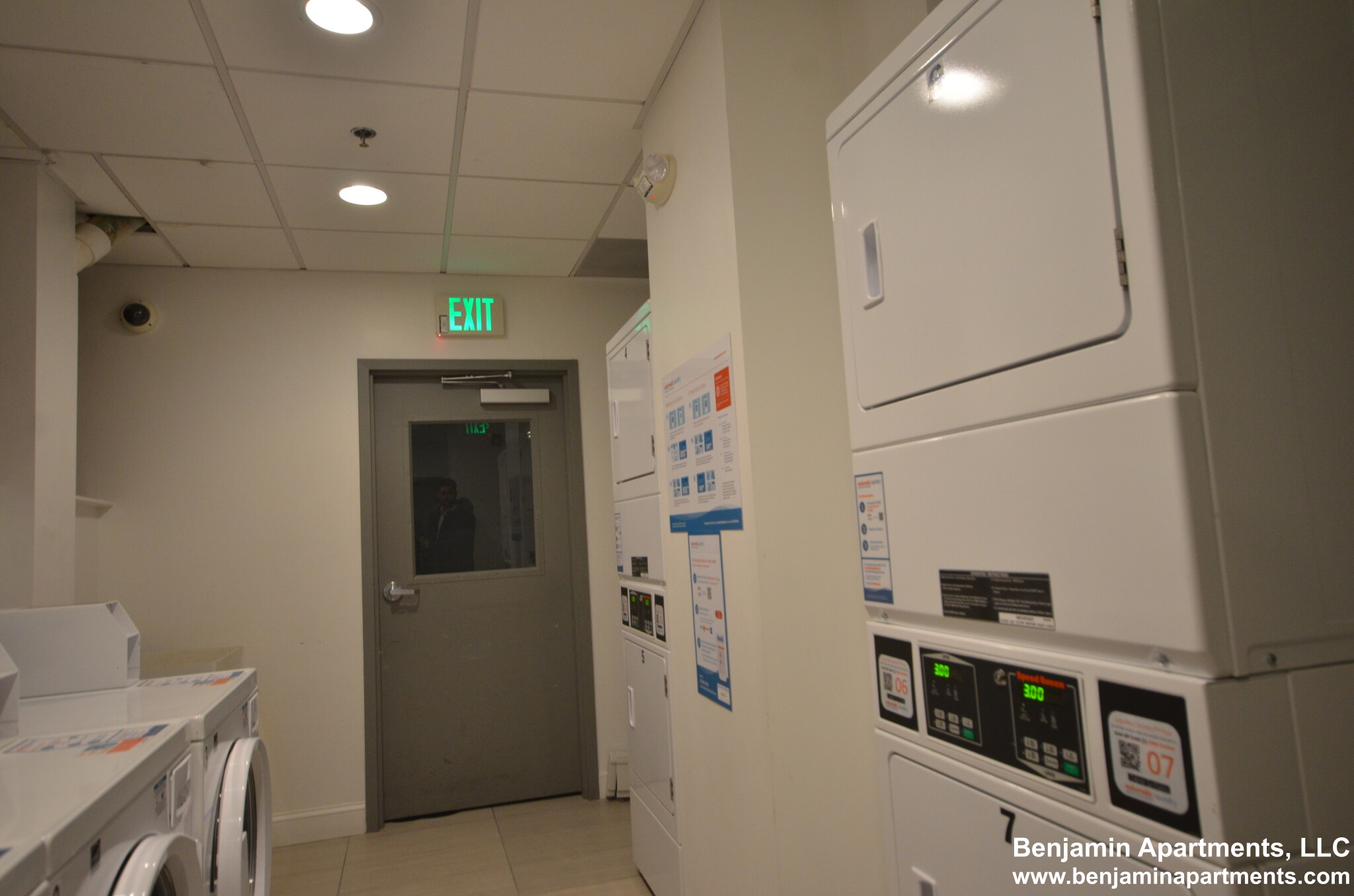 833 Beacon St, Fenway