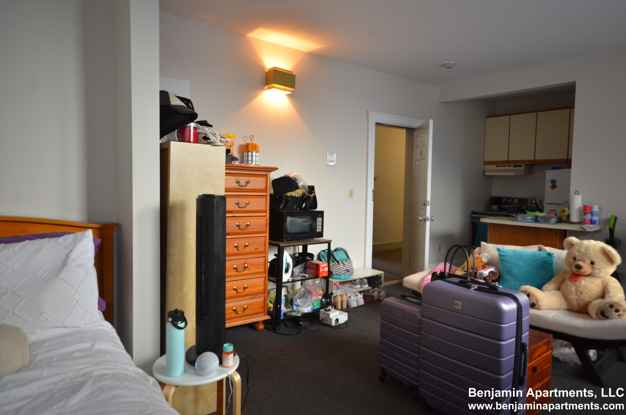 833 Beacon St, Fenway